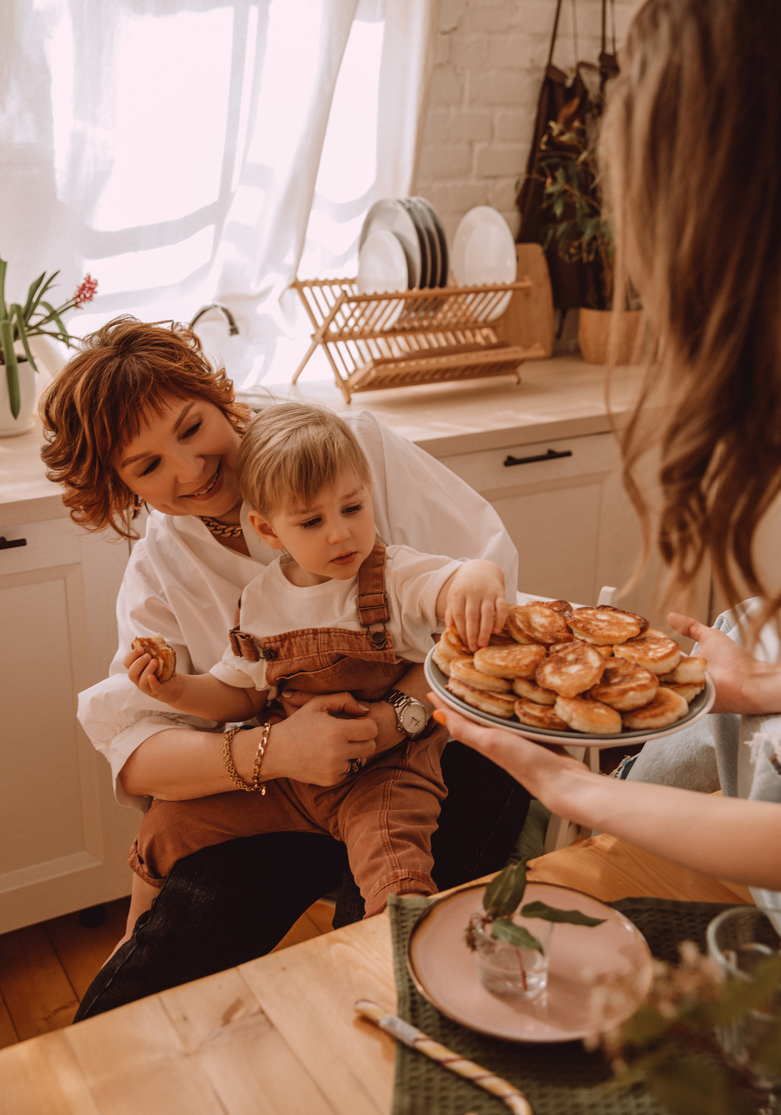 Семейная съемка в студии LoftPotolok. Фотограф в Краснодаре и Краснодарском крае