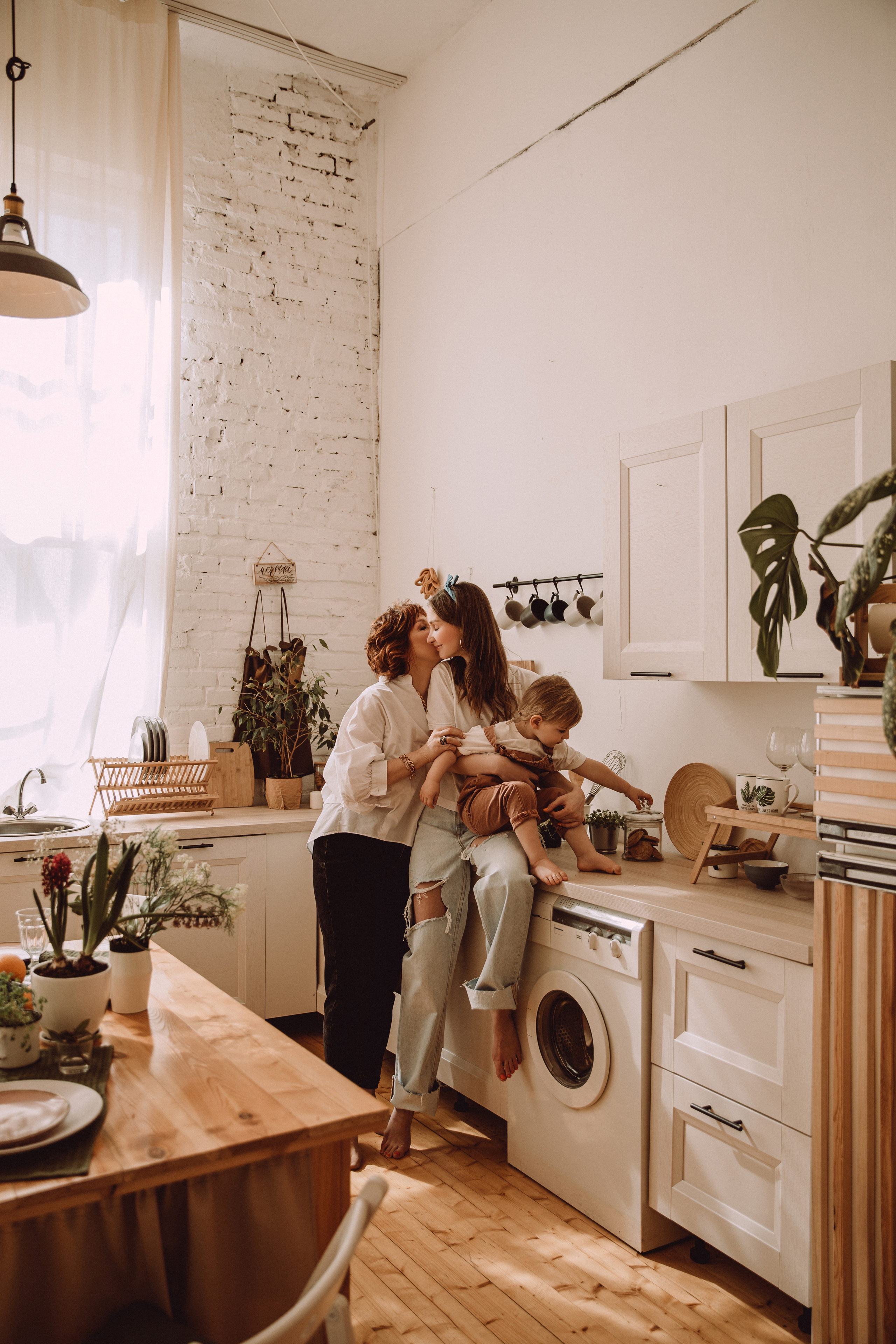 Семейная съемка в студии LoftPotolok. Фотограф в Краснодаре и Краснодарском крае