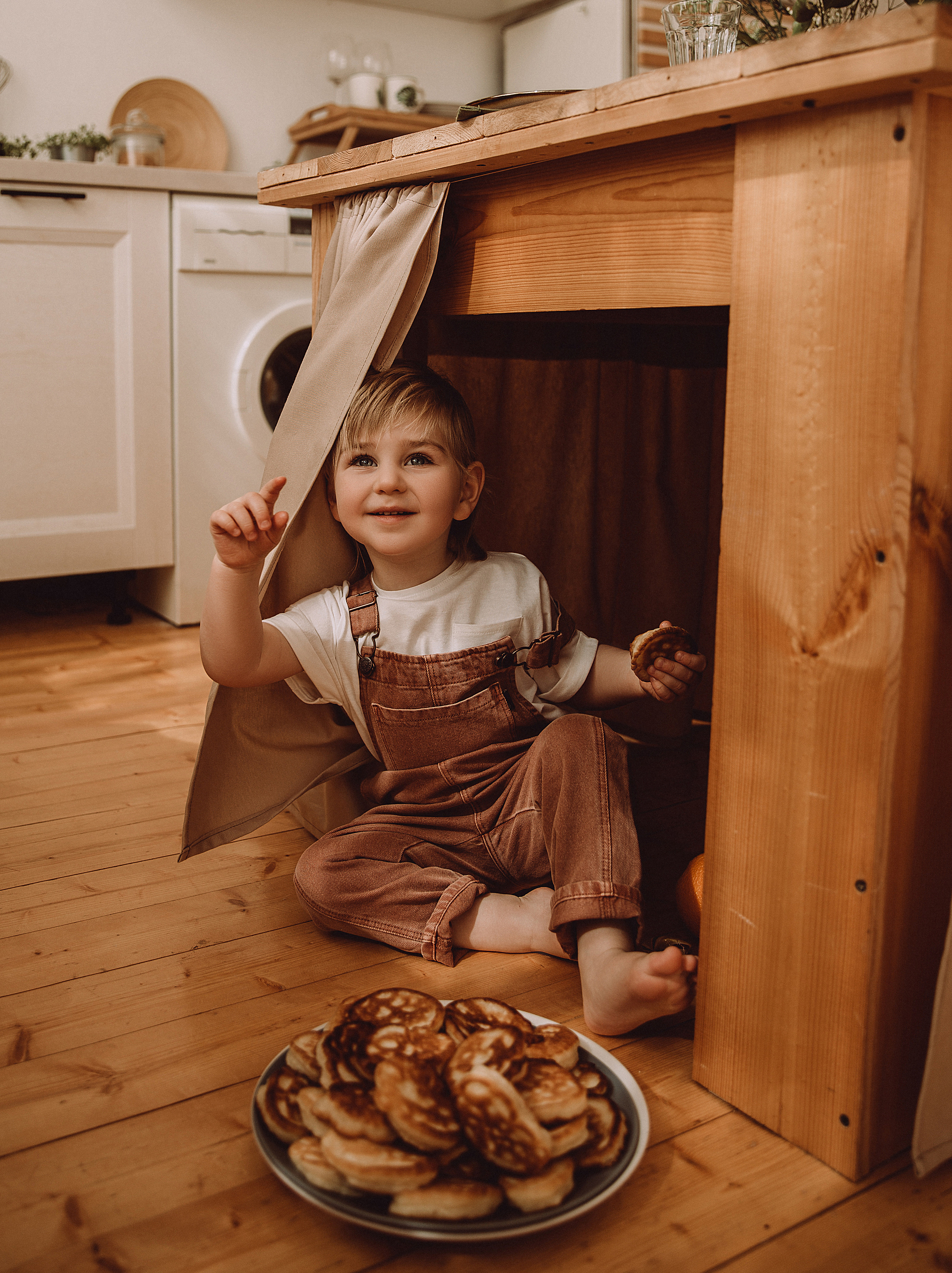 Семейная съемка в студии LoftPotolok. Фотограф в Краснодаре и Краснодарском крае