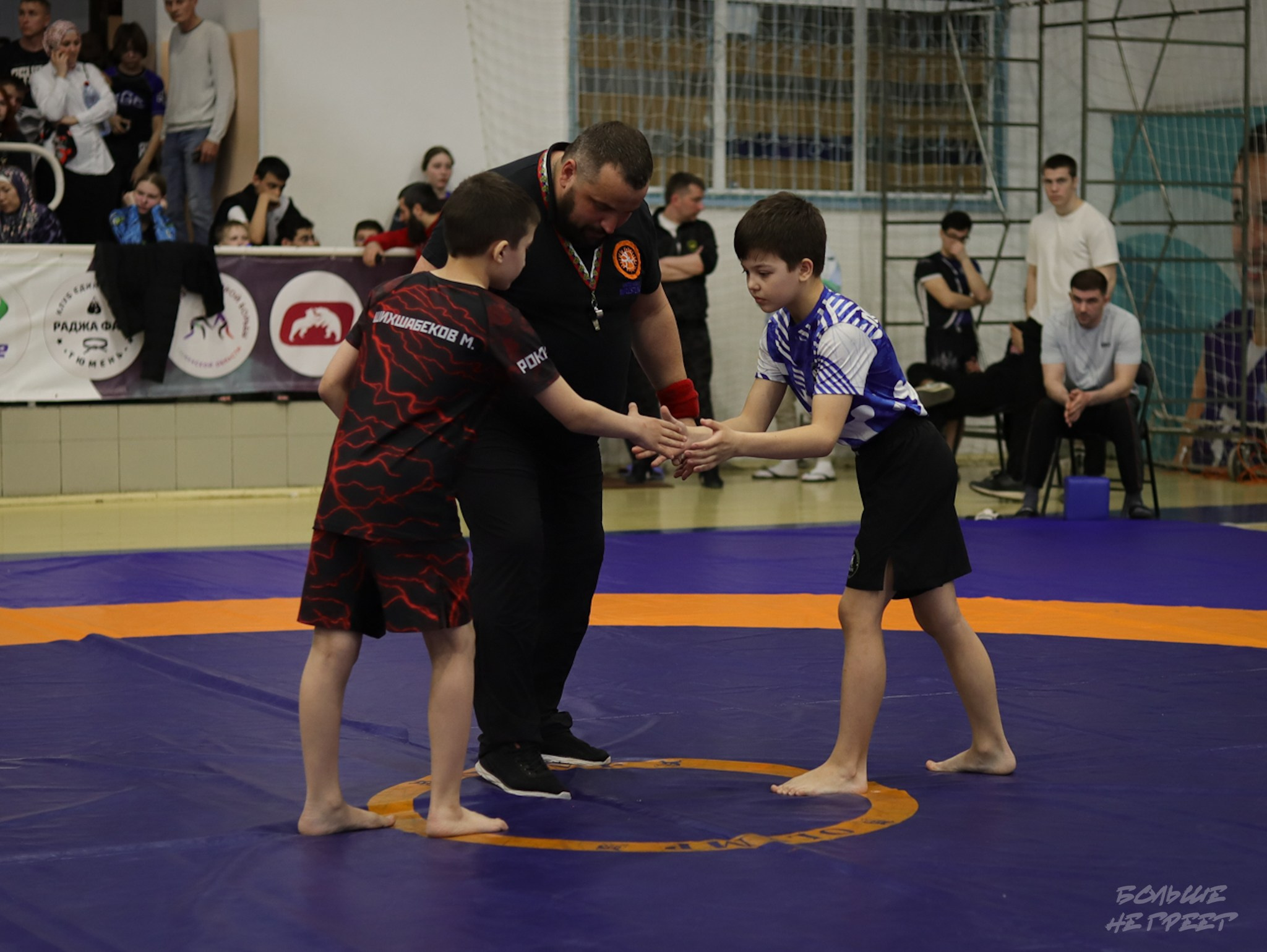 ПЕРВЕНСТВО УРФО ПО СПОРТИВНОЙ БОРЬБЕ ГРЭППЛИНГ И ГРЭППЛИНГ-ГИ. Больше не греет