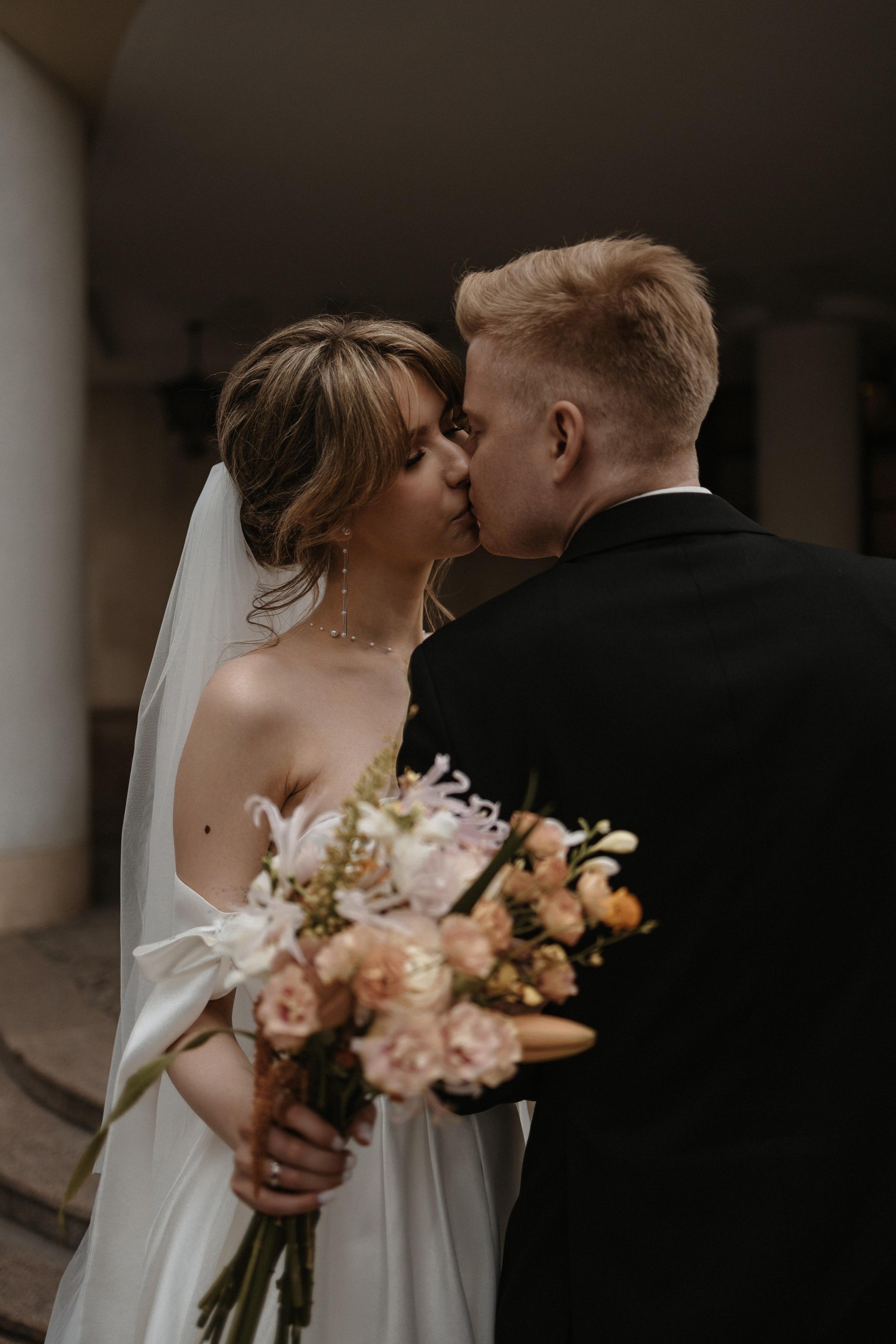 Илья и Ксюша (2024). Свадебный и семейный фотограф в Москве Яна Шувалова