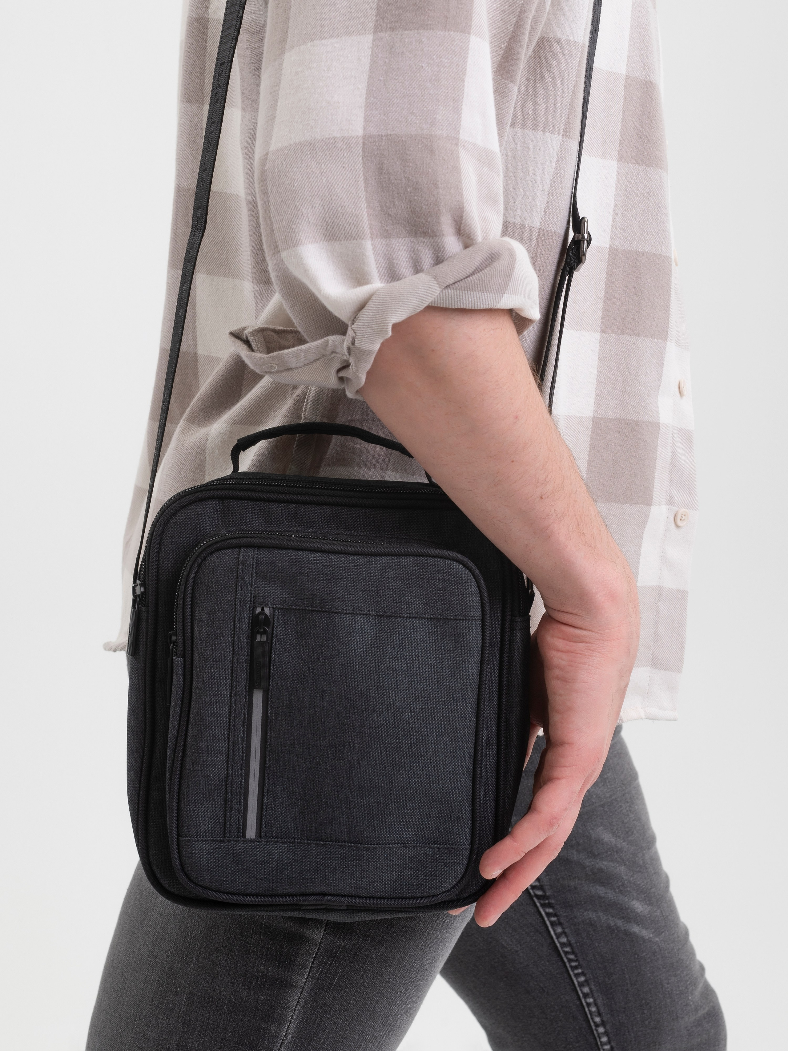 КАТАЛОГ СУМОК KARI. Фотограф