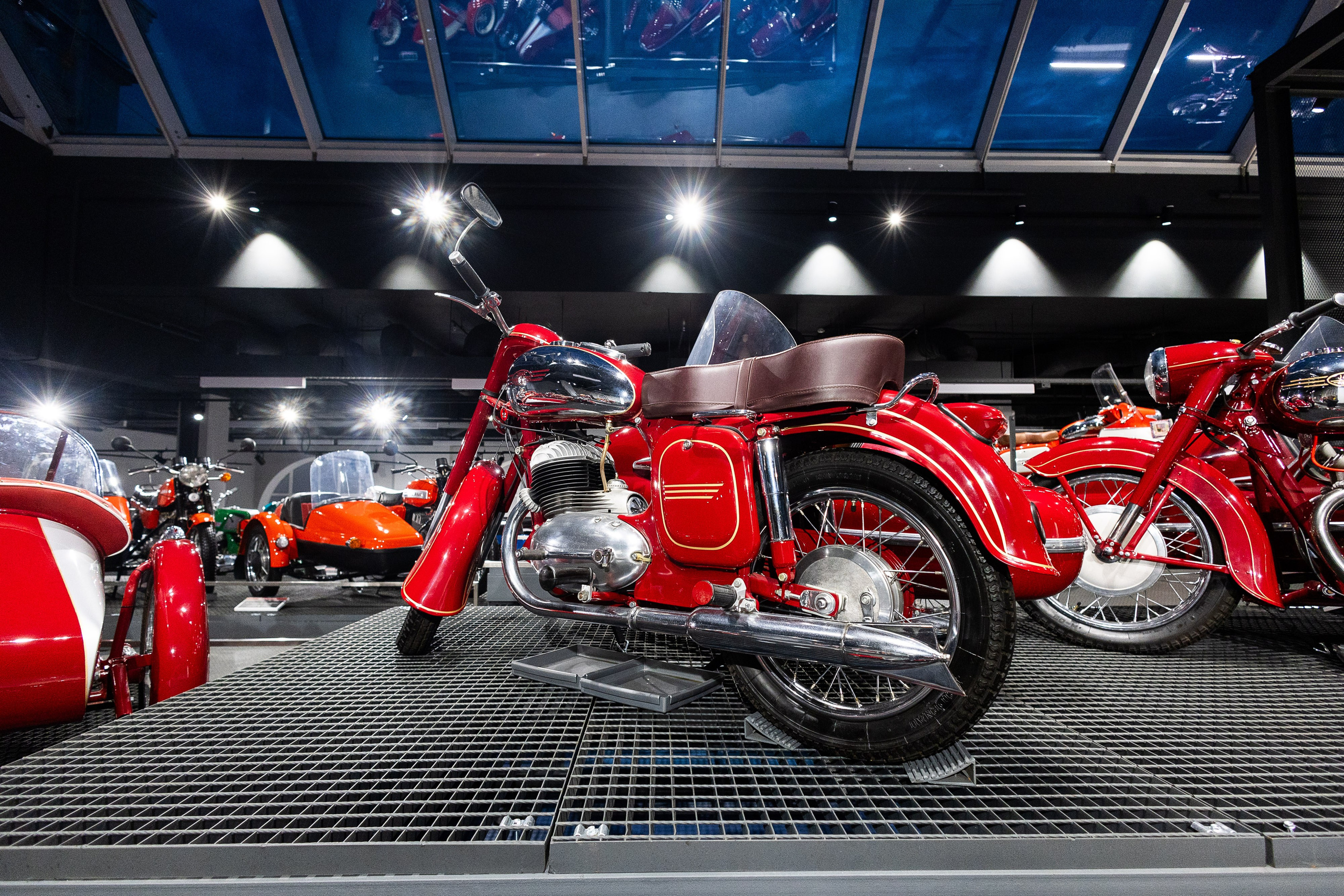 Стенд JAWA в музее техники УГМК. Фотограф Родион Нарудинов