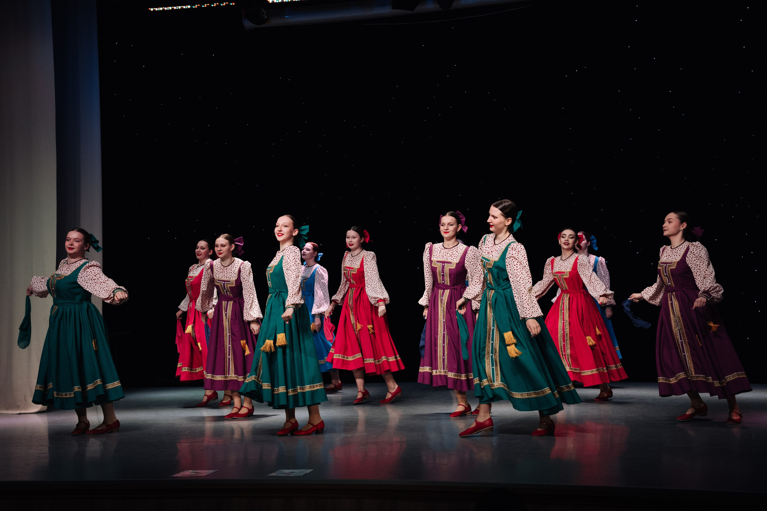 Благотворительный концерт в помощь Артему Сардаряну. Фотограф Артем Севостьянов. Профессиональная фотосъемка в Ногинске, Москве, Московской области и за границей