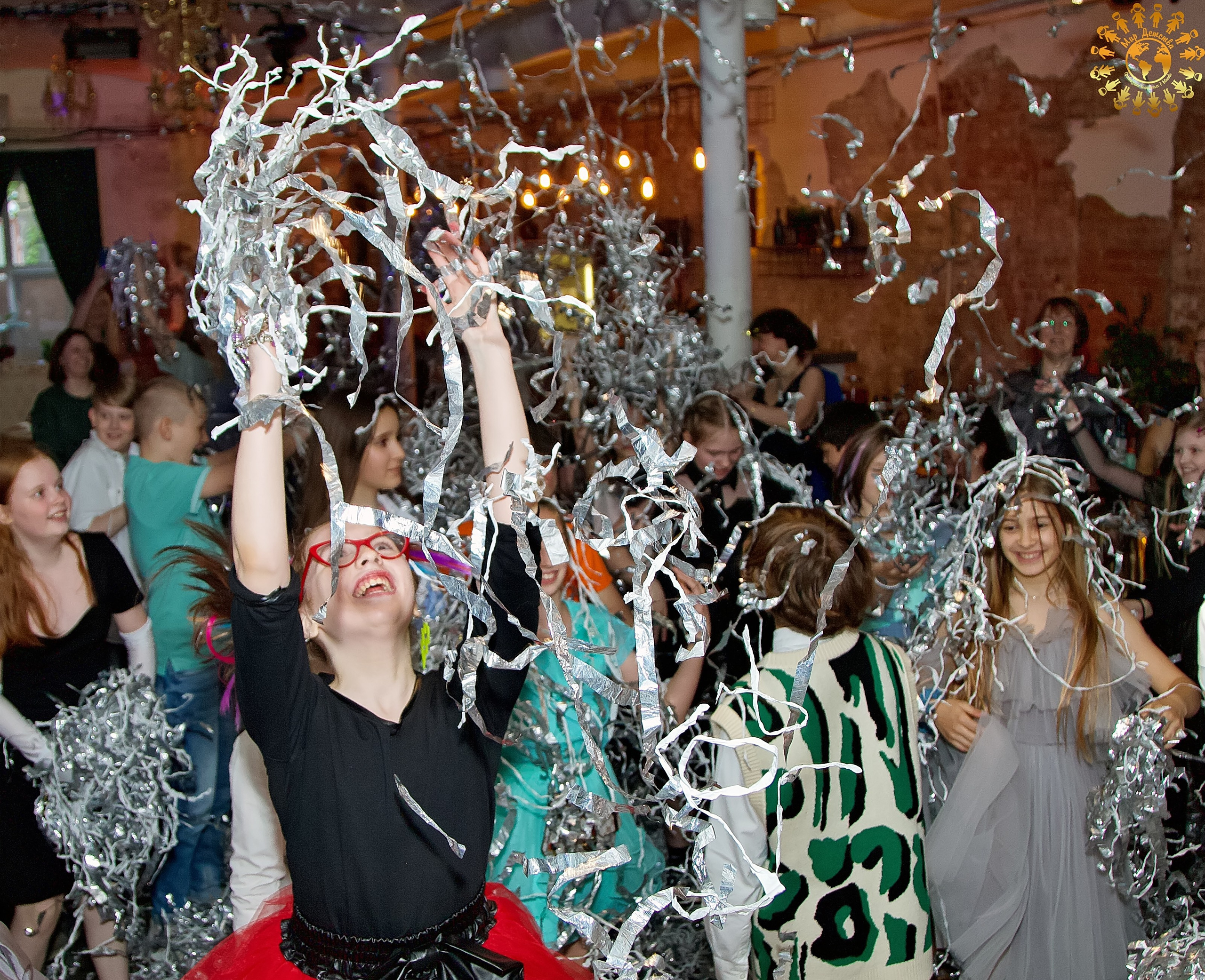 Выпускной 2023 (Школа 109, 4-й класс). Репортажная съемка в Москве и области. Анималистика