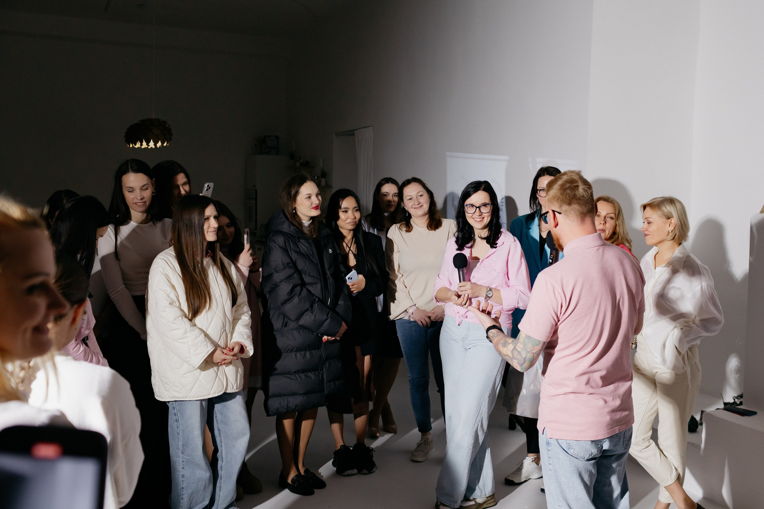 Девичник. Фотостудия «LIGHT ROOM», творческое пространство с полноценной кухонной зоной в Бресте