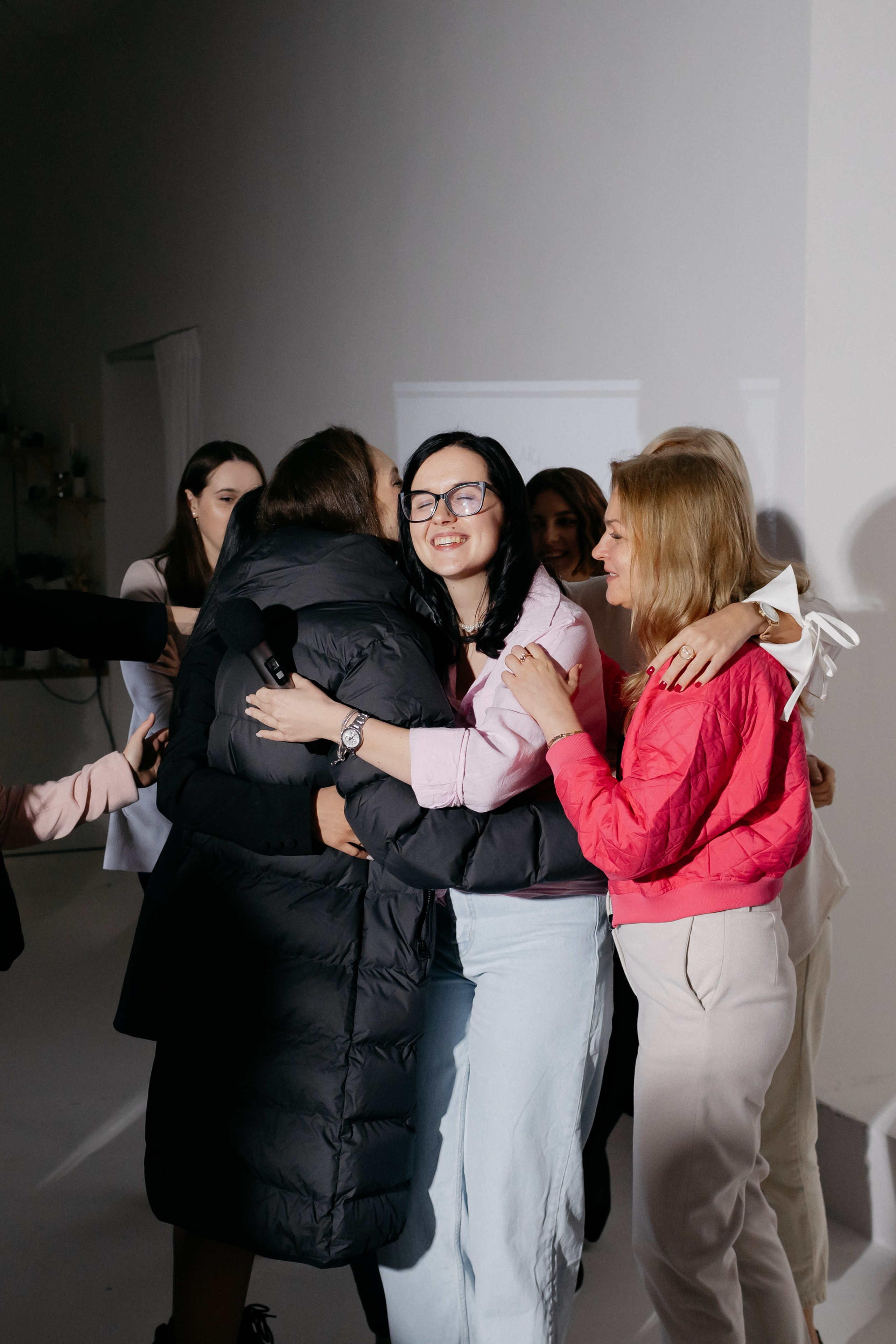 Девичник. Фотостудия «LIGHT ROOM», творческое пространство с полноценной кухонной зоной в Бресте