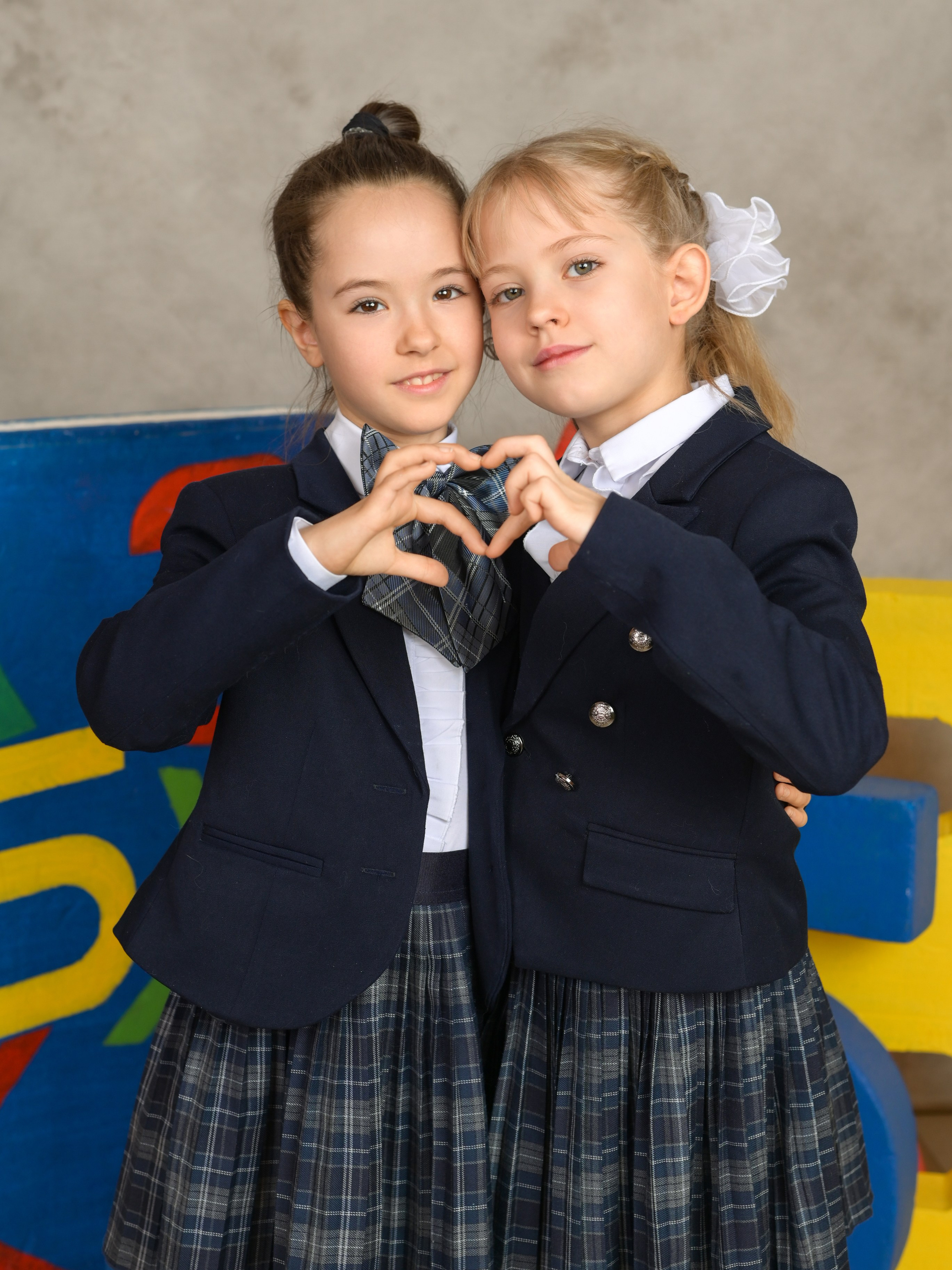 Общие фотографии 1-11 класс. Выпускные альбомы в Тюмени для школ, садов, вузов спортивных секций