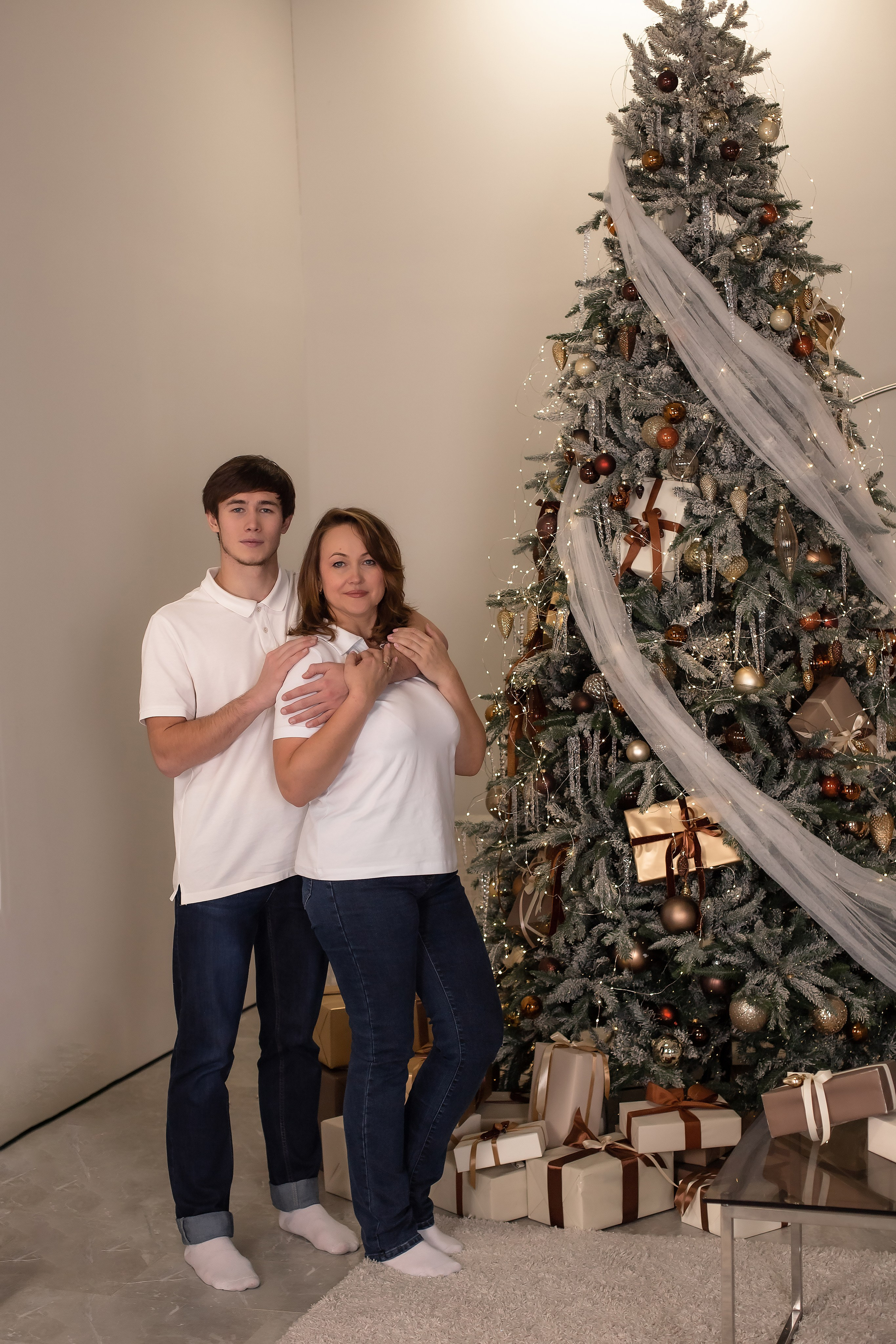 Алена. Семейная съемка в зале Крем. Фотограф в Калининграде Решетникова Алина