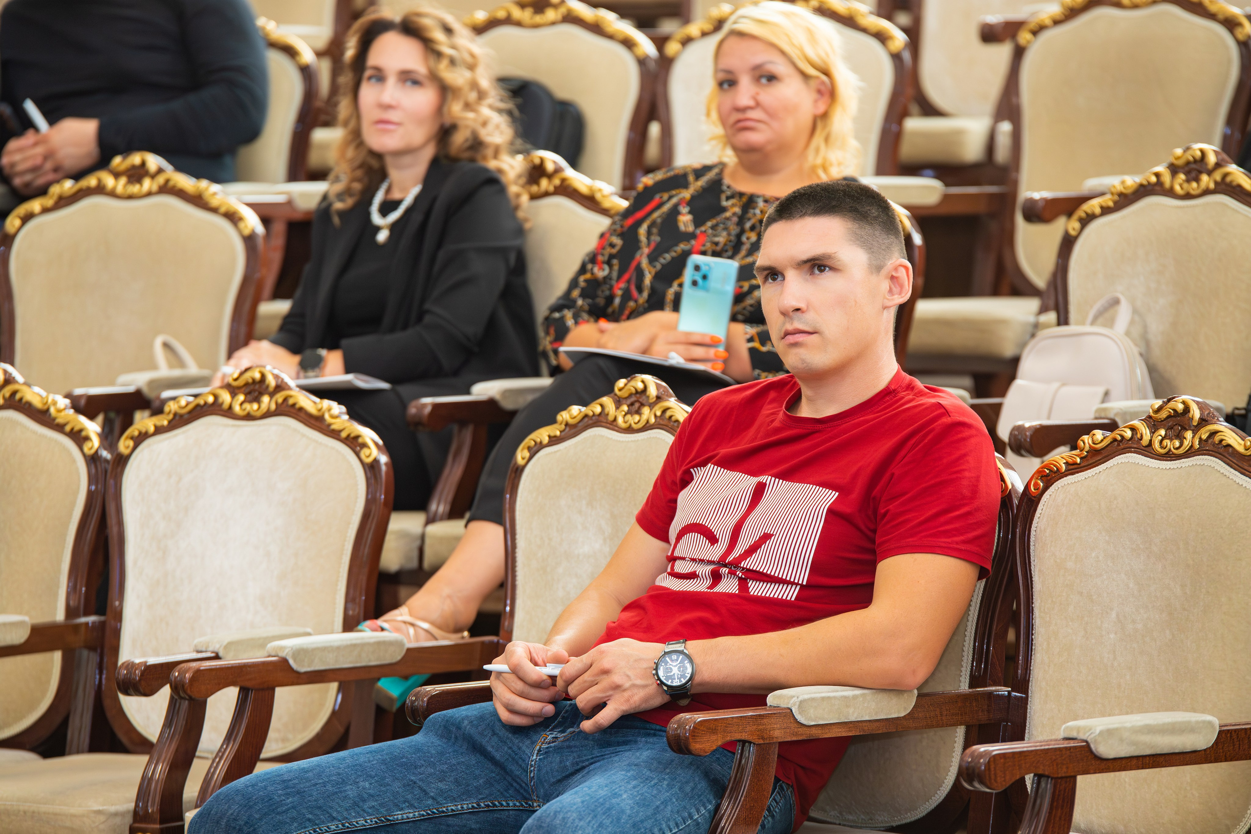 Бизнес конференция между крупным бизнесом и малым. Фотограф Александр Поздняков  Новосибирск