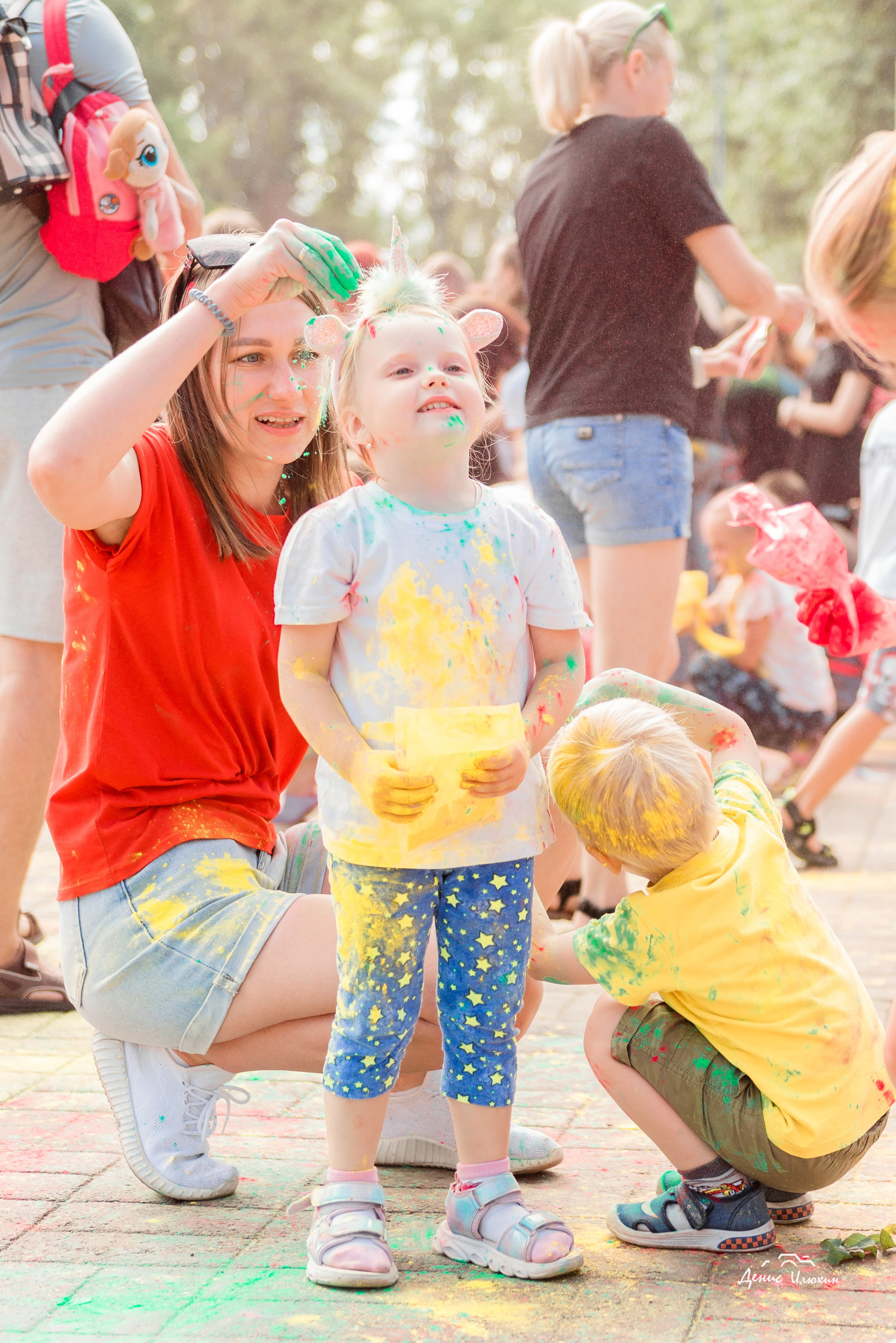 Краски Холи в Комсомольском Парке 2023. Детский фотограф, семейный фотограф и репортажи в Кемерово
