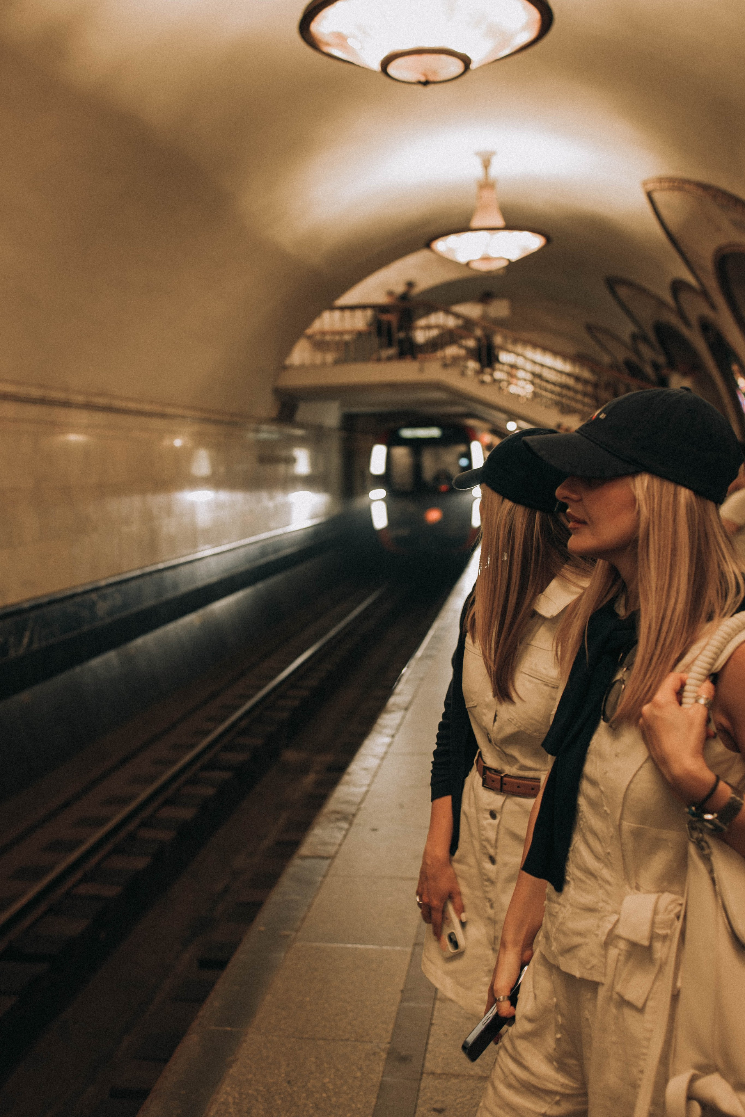 Прогулка Лиза и Марина. Фотограф lifestylе в Москве Пшеничная Анастасия