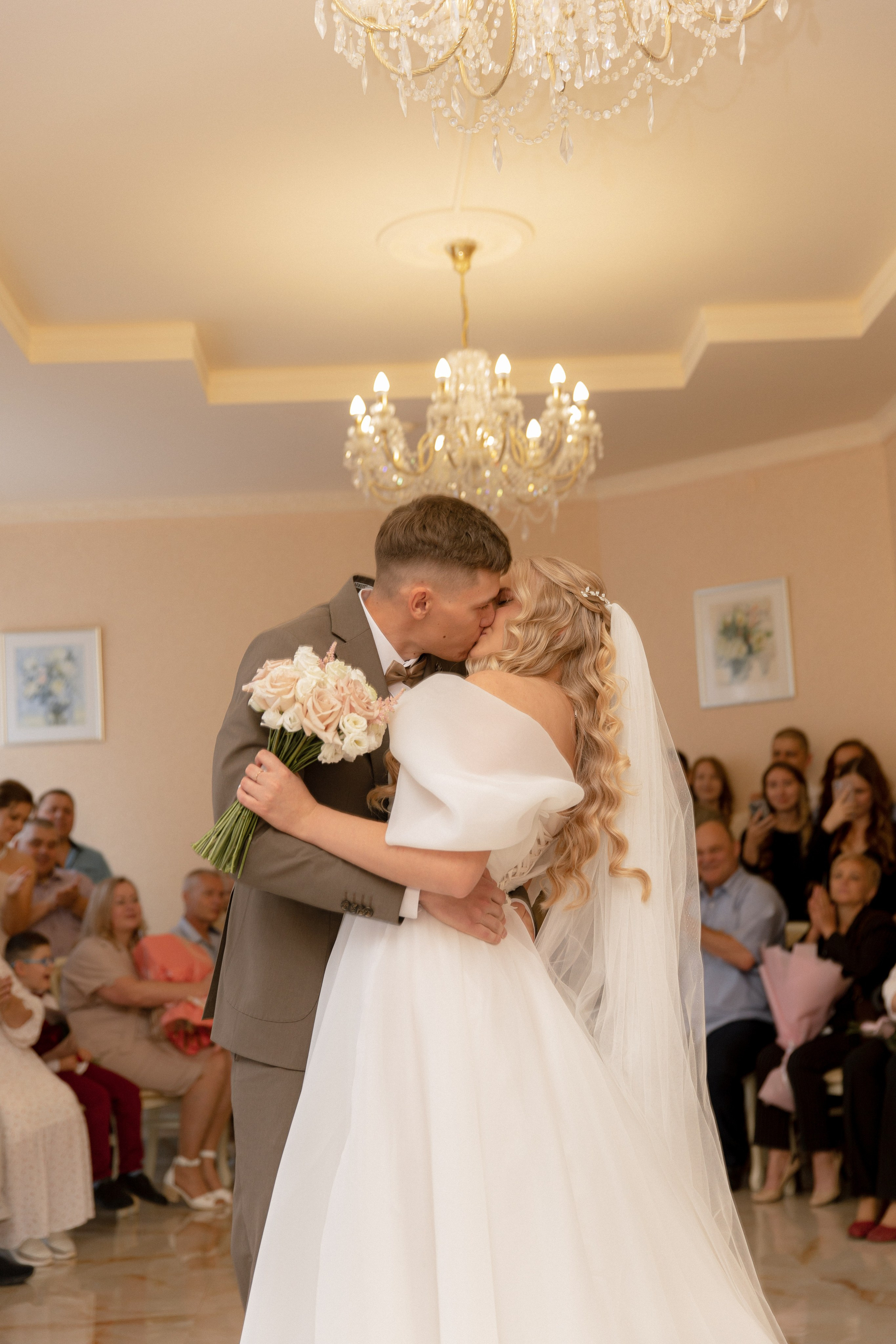 Он, она и весь день любви. Злата и Никита. Свадебный и семейный фотограф в Екатеринбурге Катя Буряк