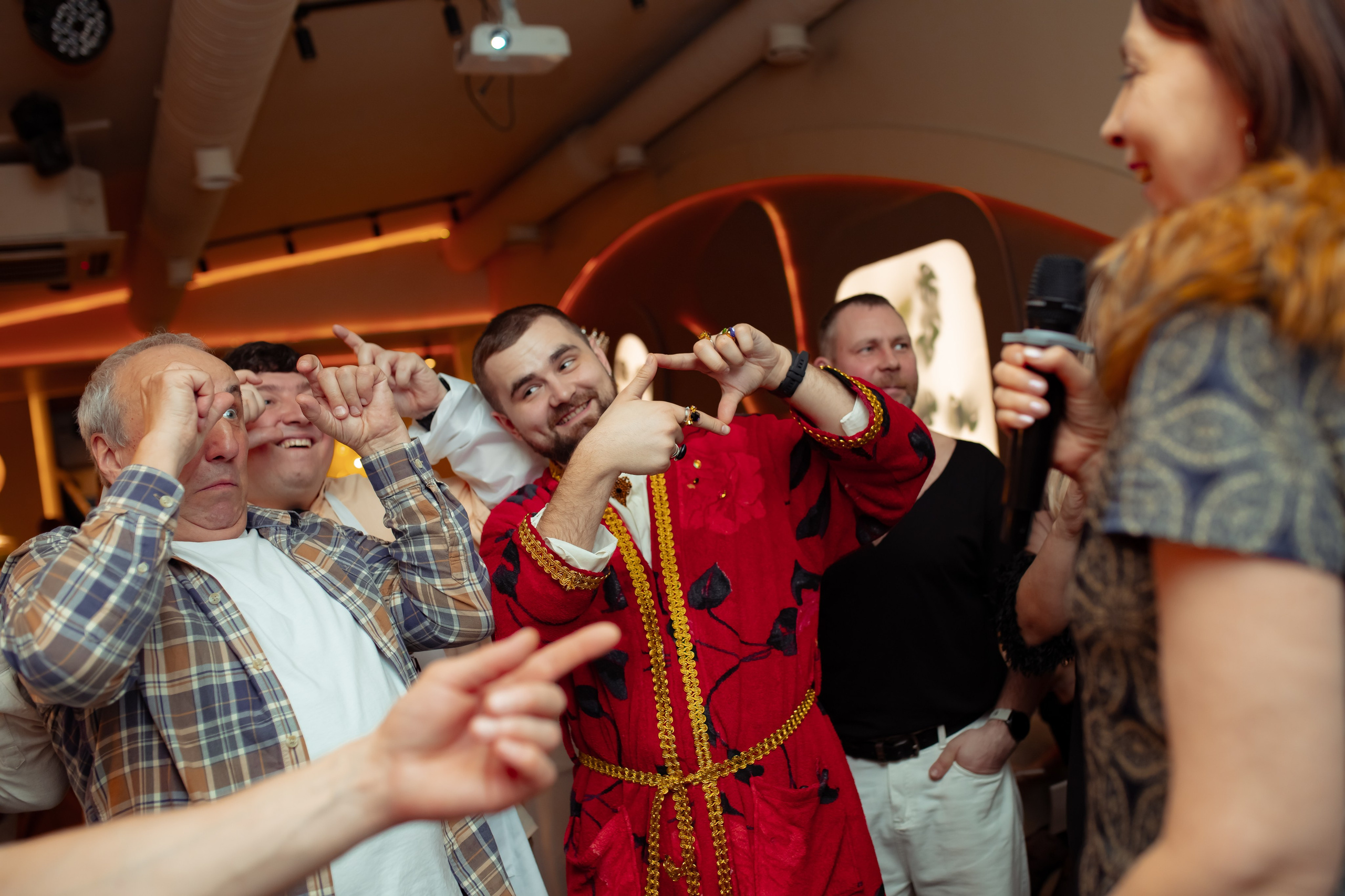 Юбилей Анны в стиле Гайдая. Семейный и детский фотограф в Москве Дорогова Екатерина