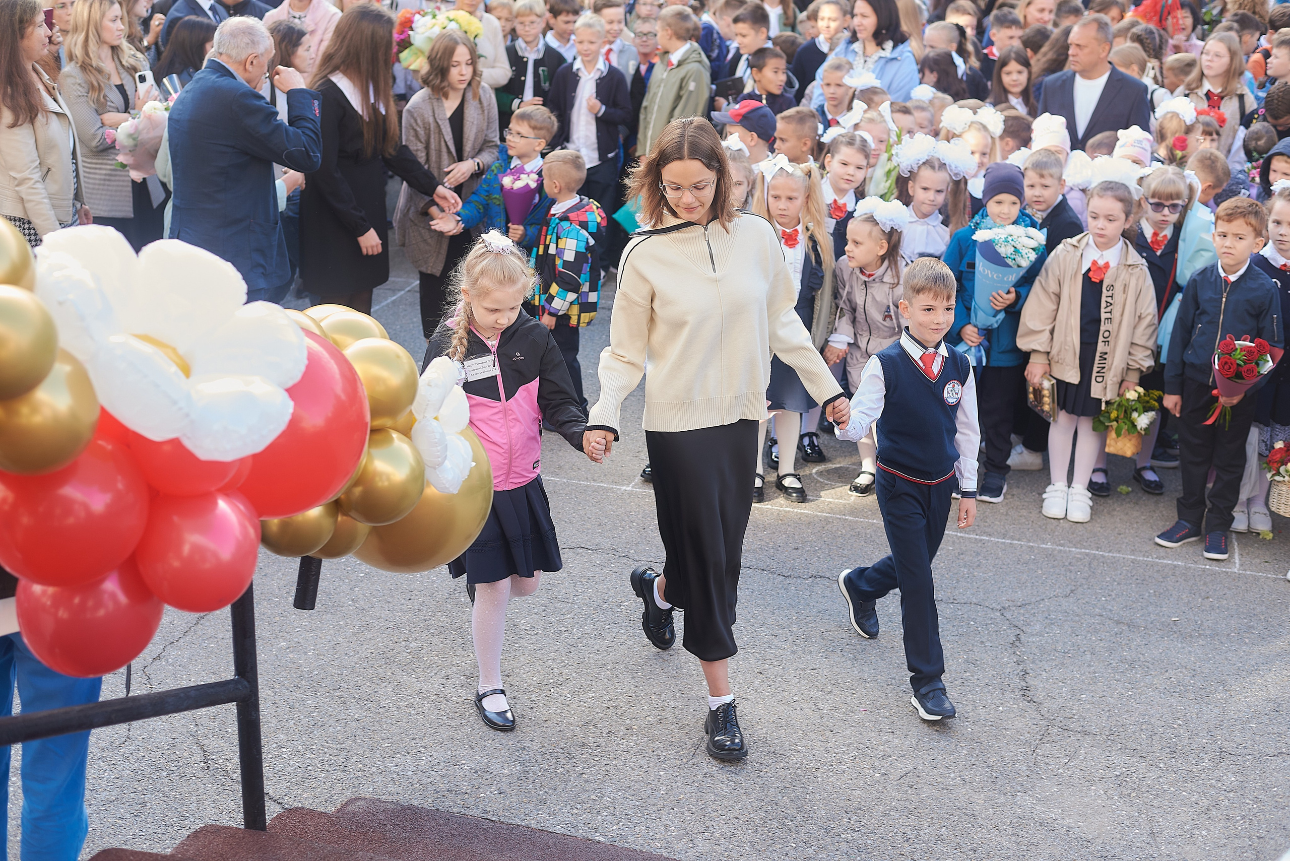 Первый класс. Фотограф Елена Дука. Контент съемка. Семейная фотография