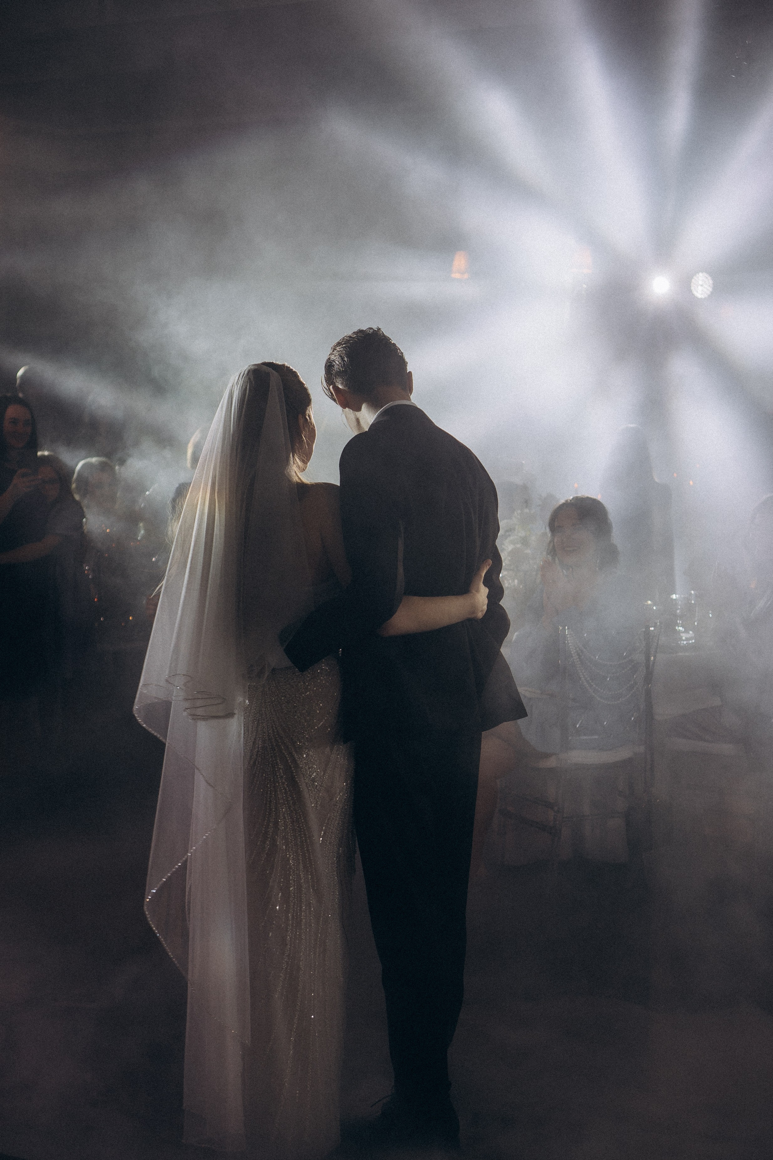 СВАДЕБНАЯ СЬЕМКА СБОРОВ В ОТЕЛЕ И ВЫЕЗД НА ЦЕРЕМОНИЮ (СНЯТО В СИБИРЕ В НИЖНЕВАРТОВСКЕ). Профессиональный фотограф, Санкт-Петербург — Виктория Богомолова