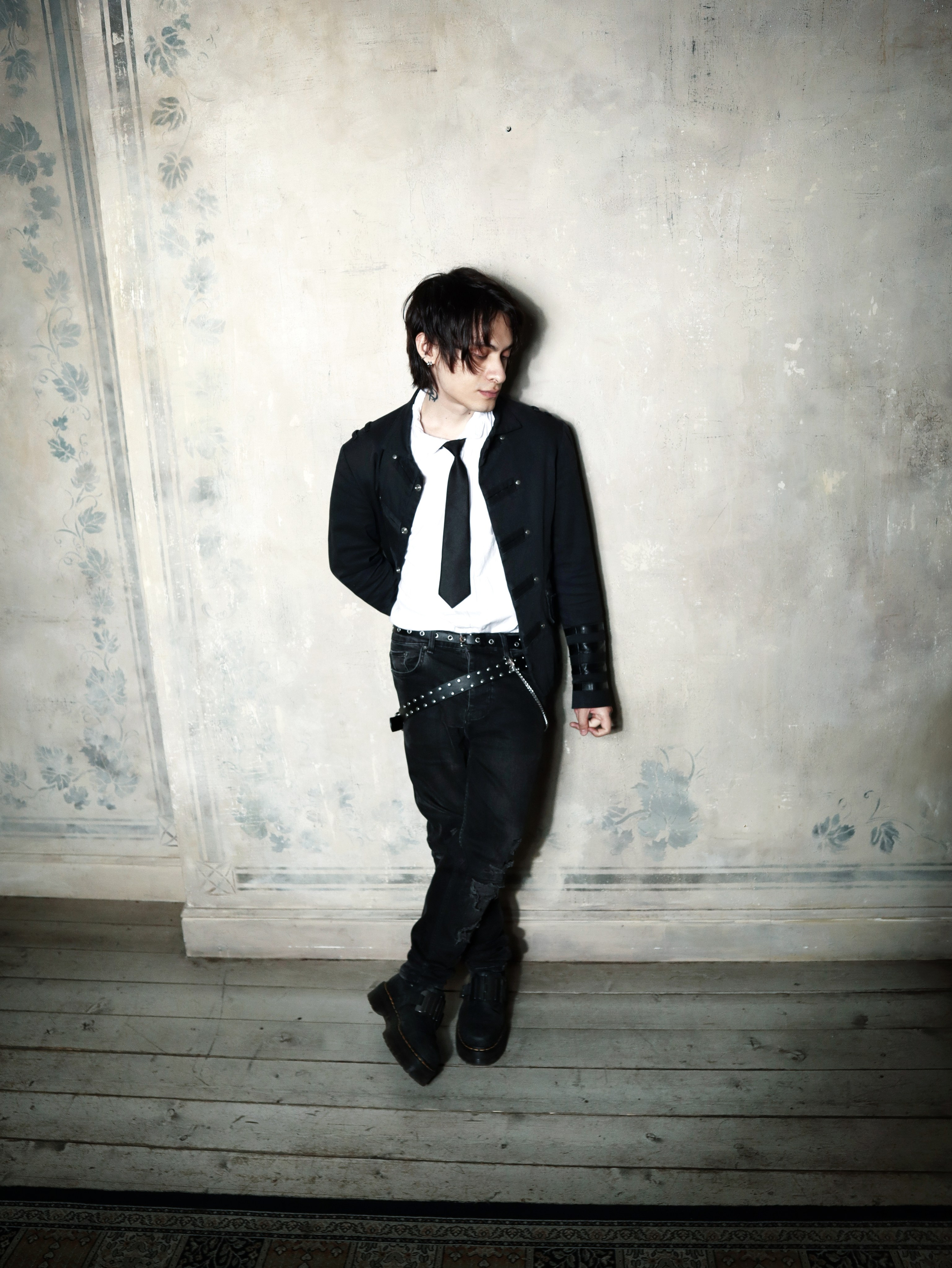 17 SEVENTEEN. Kayala