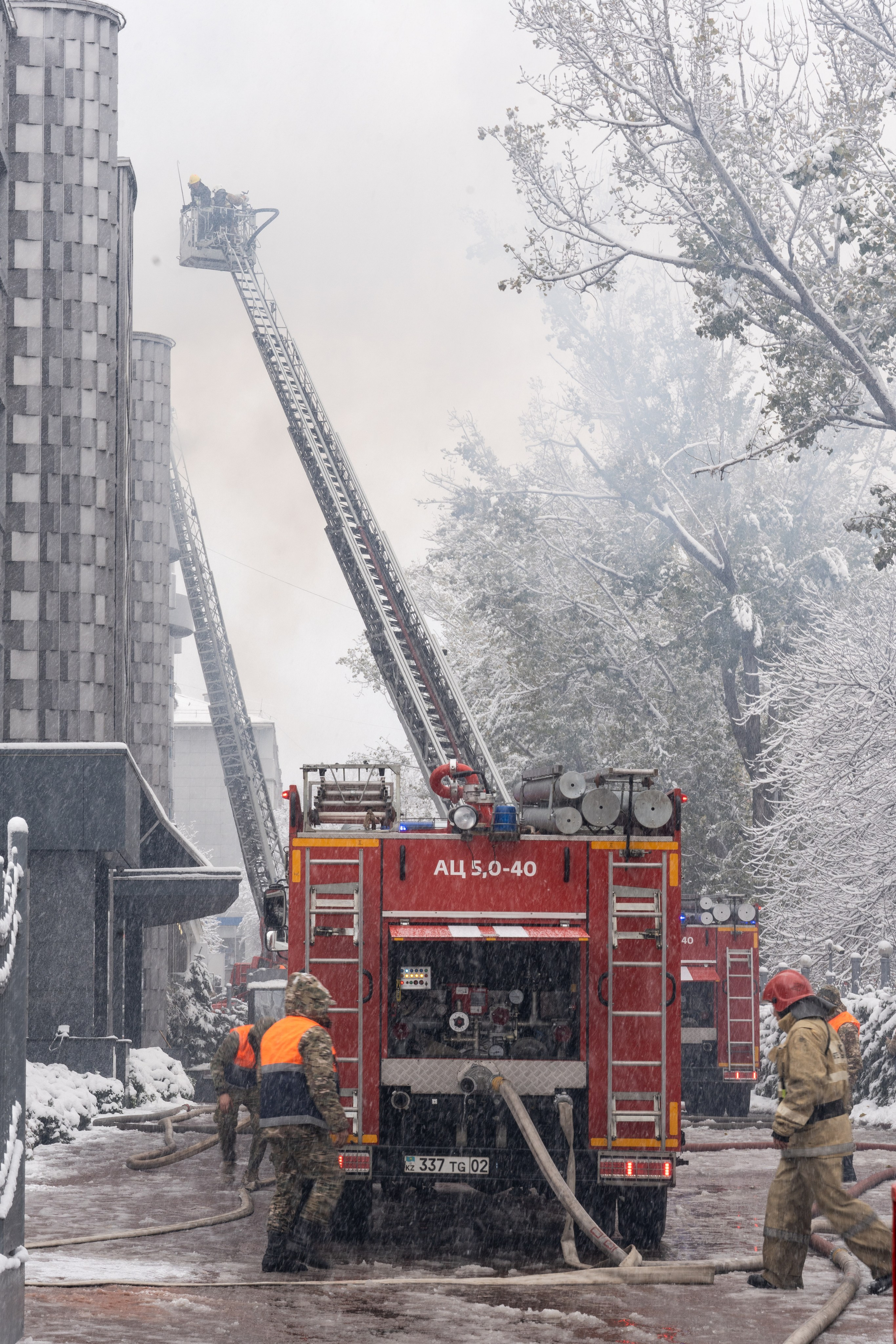 Тушение Пожара. Сайт Алматинского НЮ АРТ, будуар и фэшн фотографа Дениса Карпенко