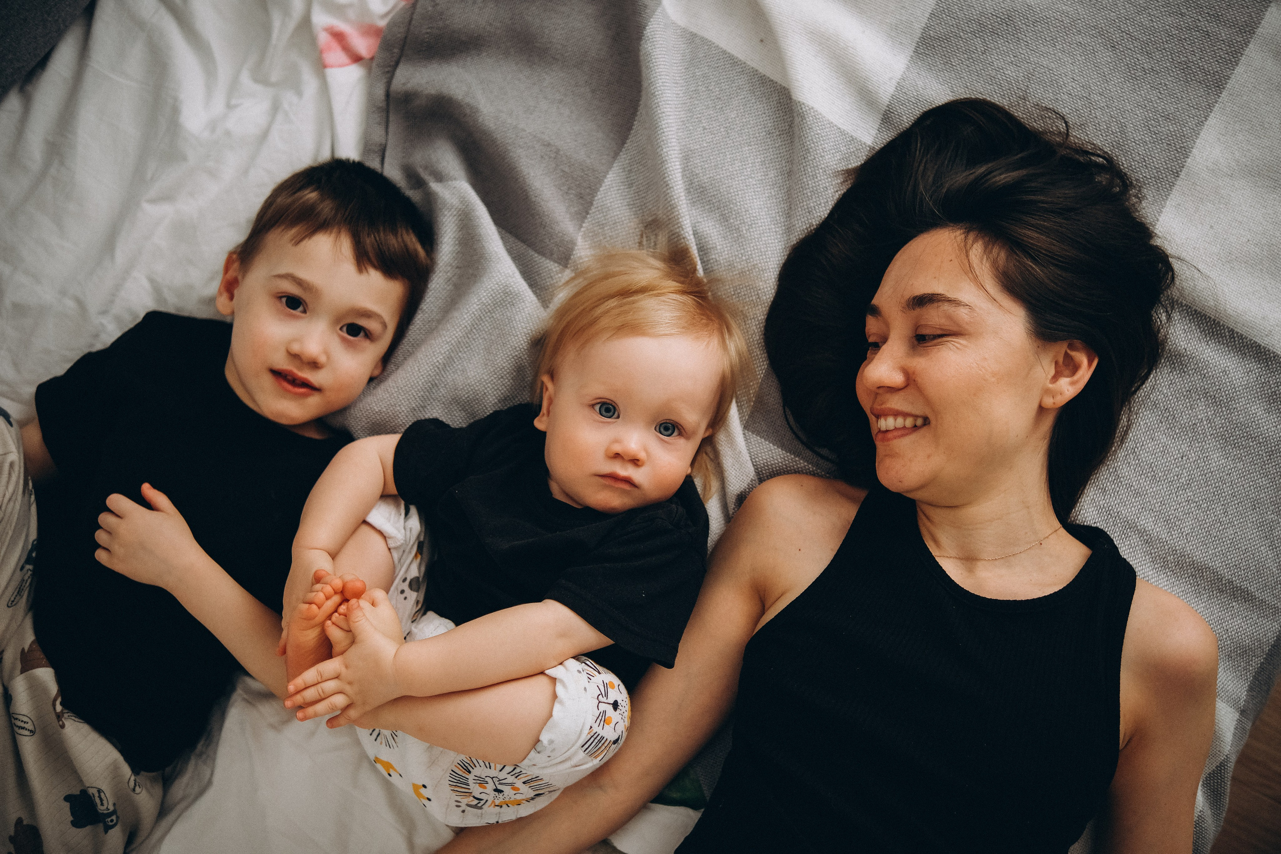 У Ирины дома. Семейный детский ньюборн фотограф в Москве Марта Петрова