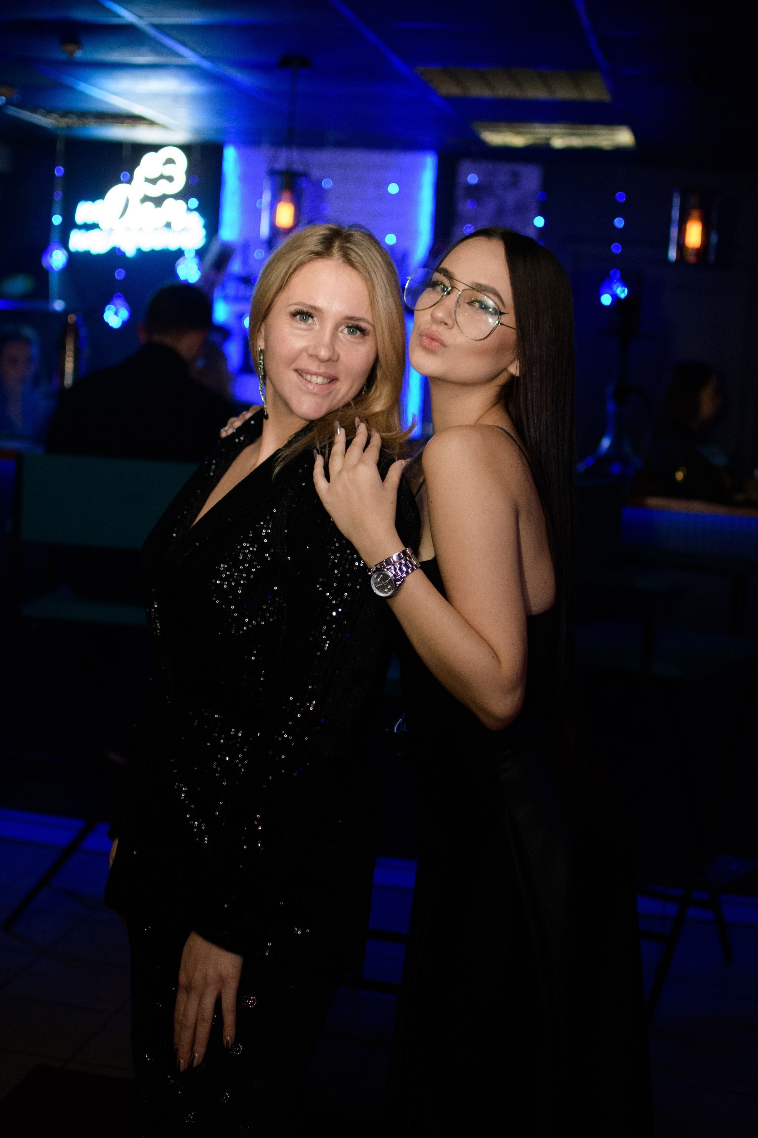 HOLLYWOOD / 6 YEARS. Photokarish