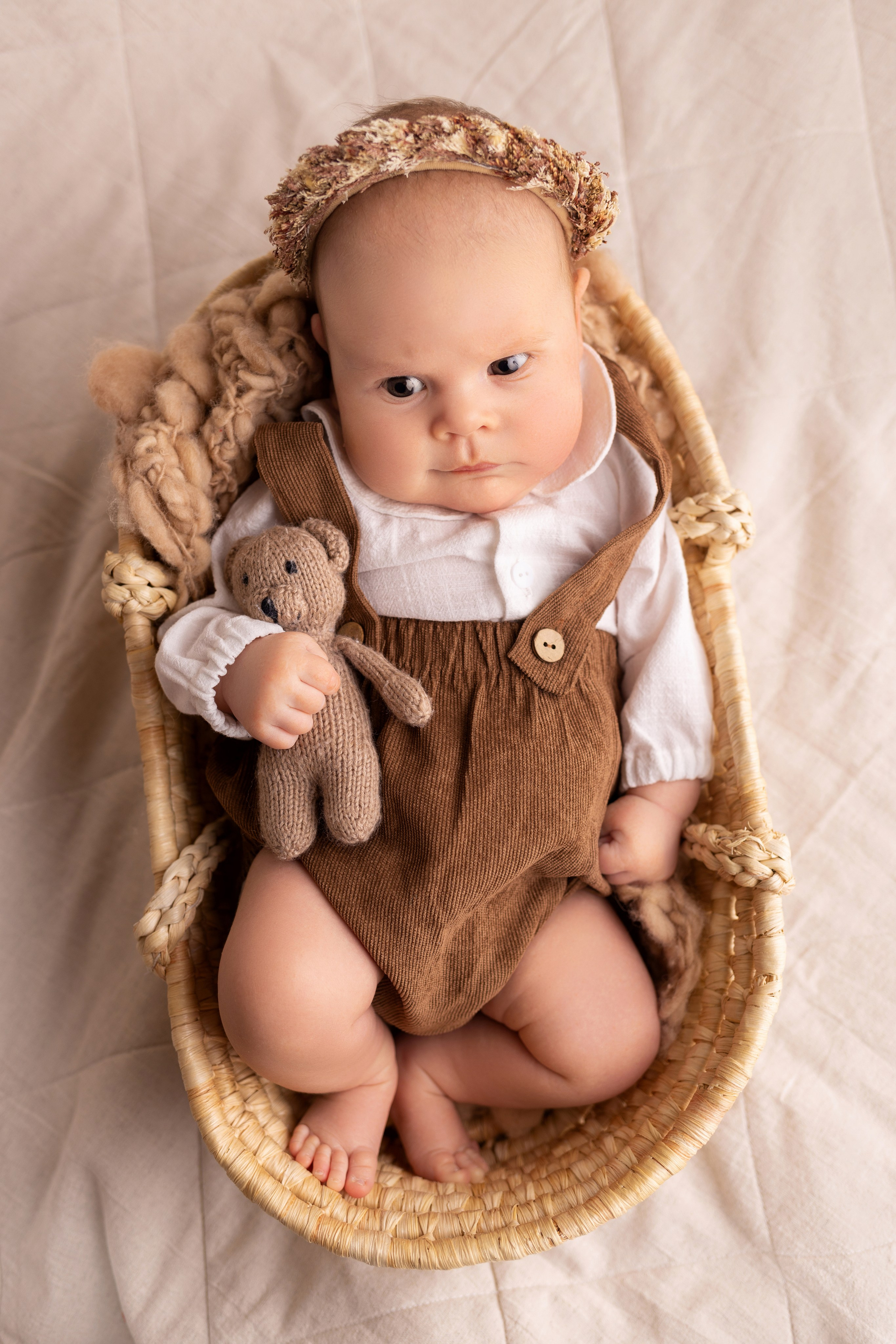 Newborn съемка в стиле Лайф. Фотограф новорожденных малышей в Омске и Омской области Эльвира Камаева