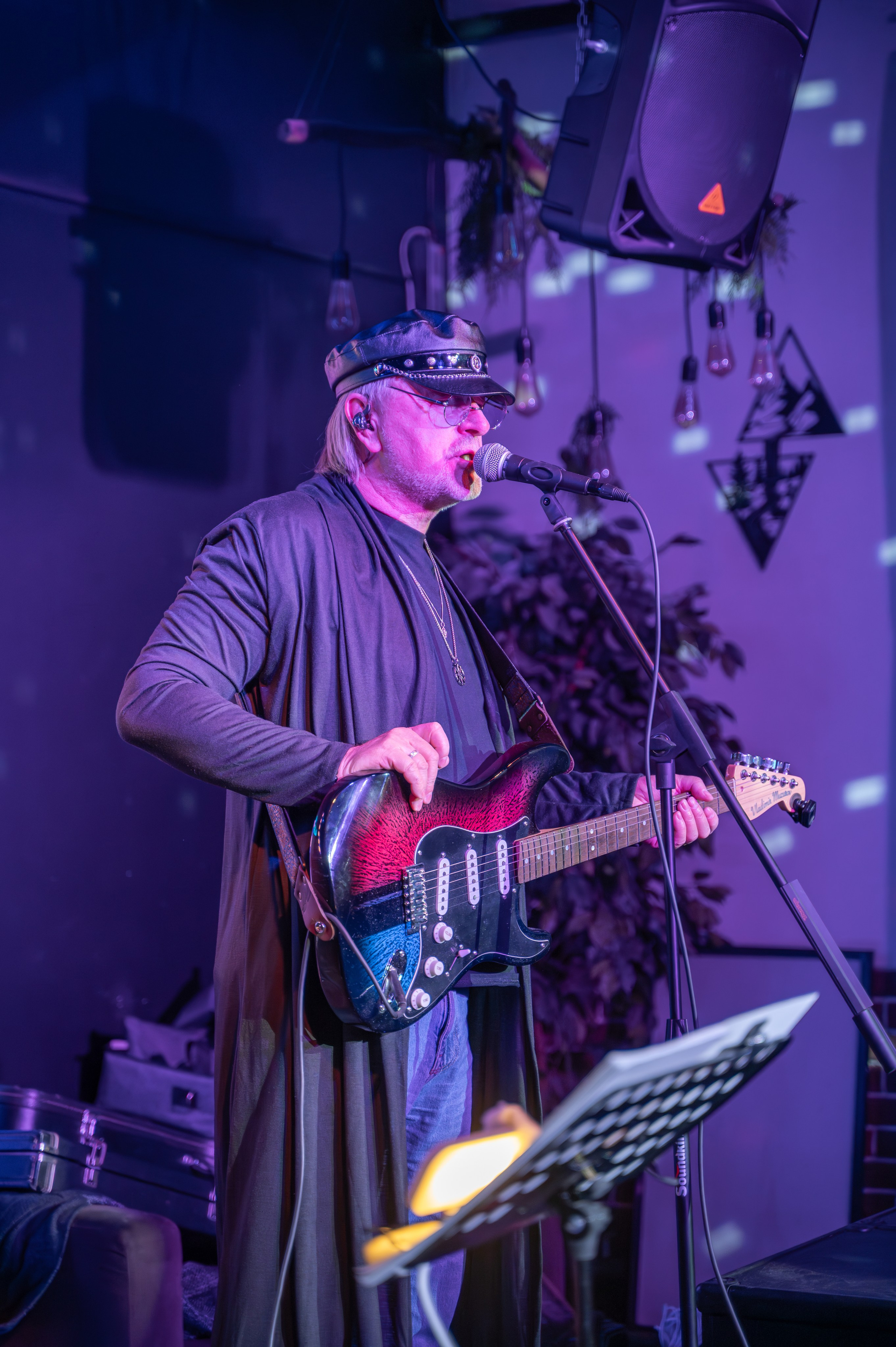 Квартирник «Бессонница» в Москве