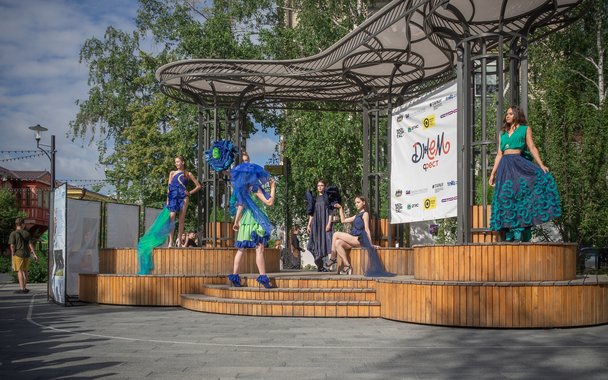 Модные показы на фестивале «Джем»