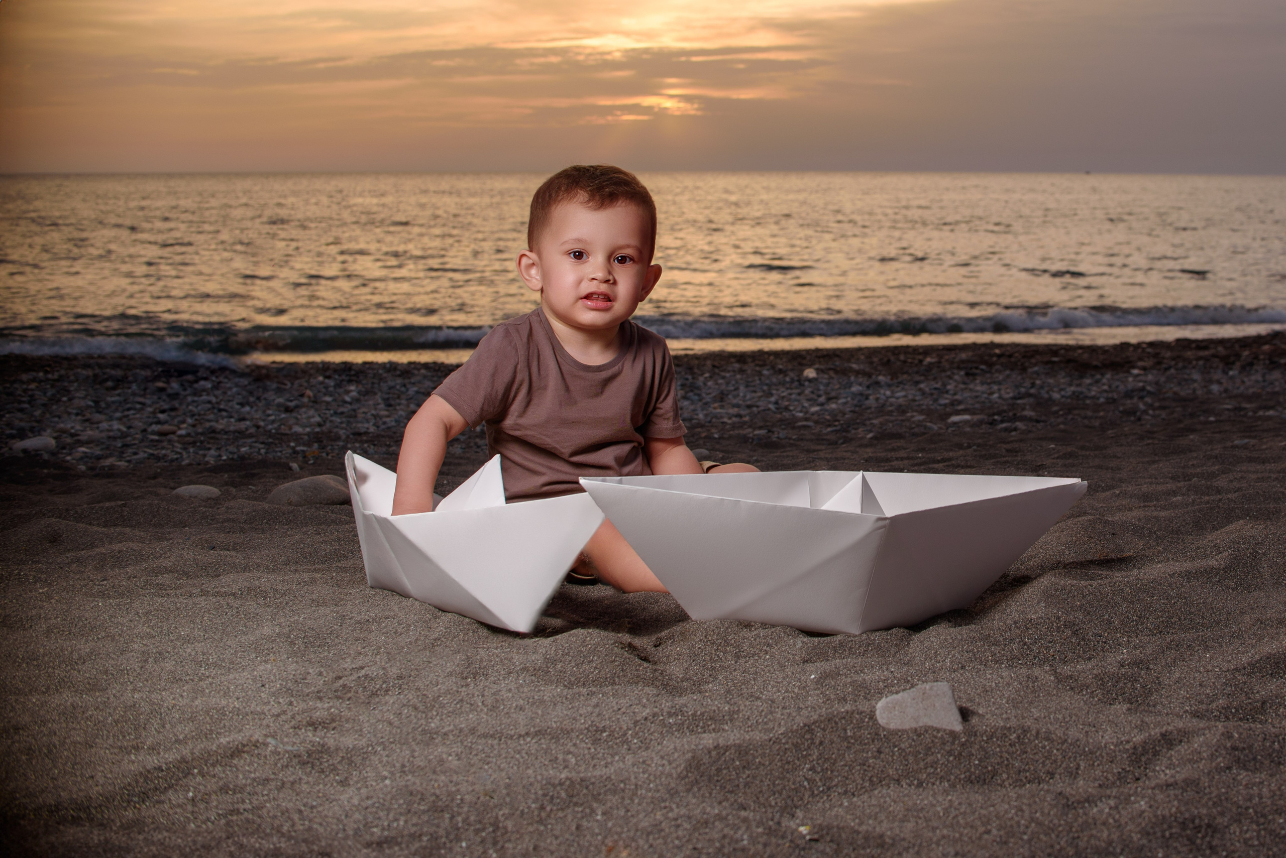 Фотосессия мальчика на море. Детский студийный фотограф Сочи