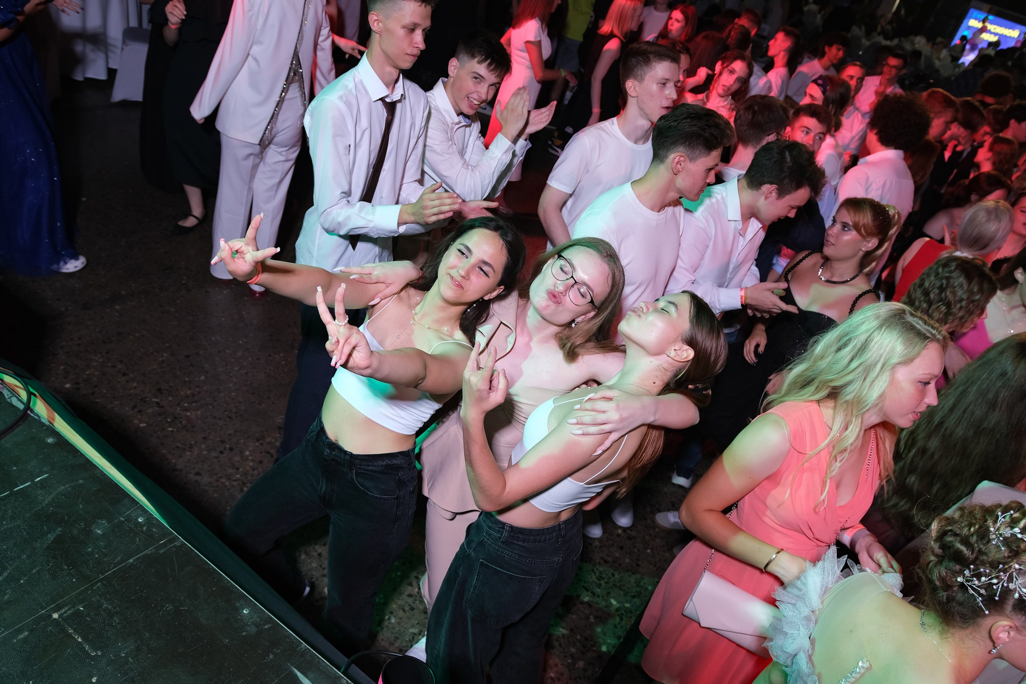 Выпускной альбом. Фото и видеосъемка