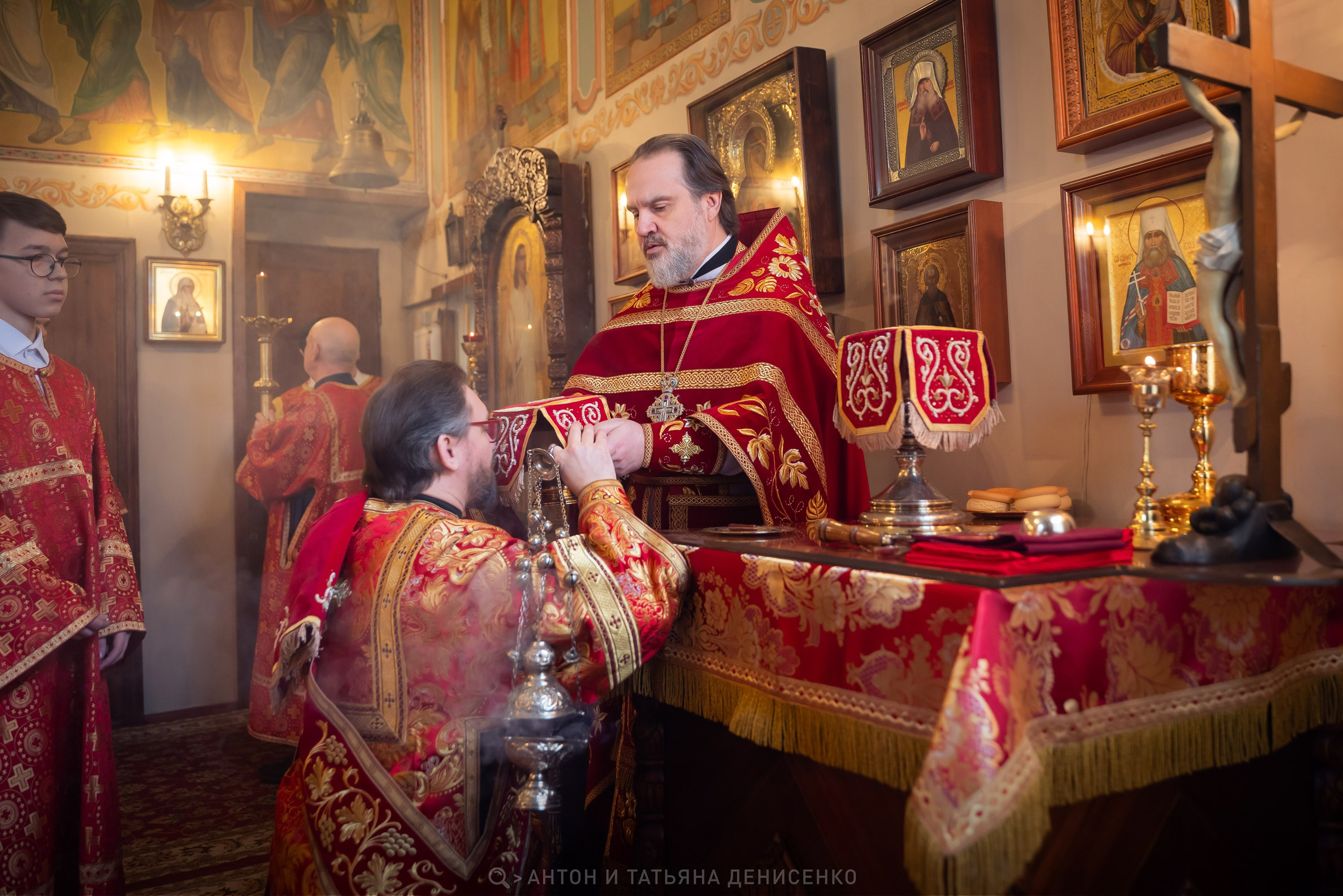 Храм Преображения Господня в Богородском. Антипасха. Антон и Татьяна Денисенко — В храме