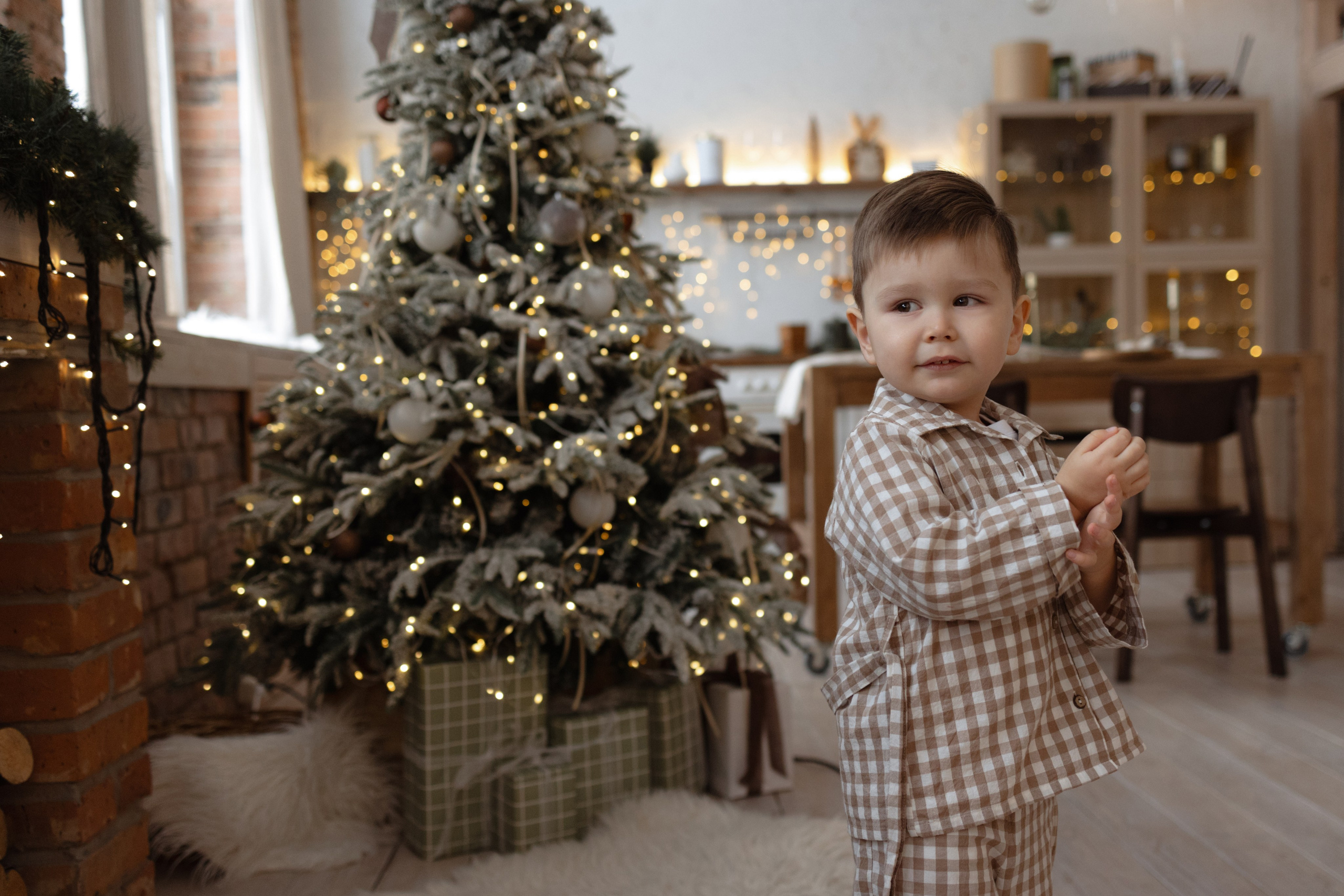 Новогодняя съемка в Историях (Большой зал). Фотограф беременности и новорожденных в Красноярске Вета Ланская