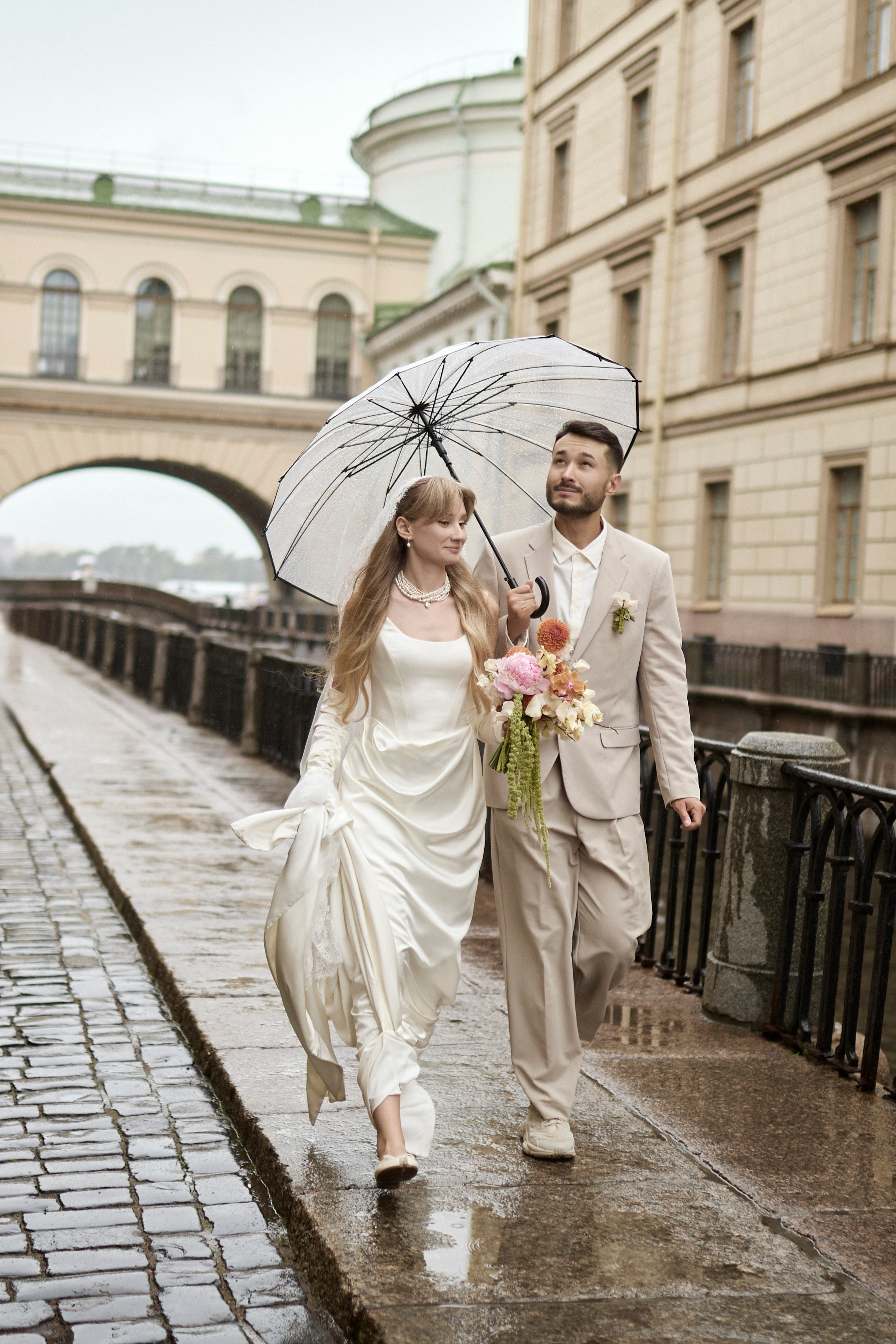 Свадебная съемка в Эрмитаже. Фотограф СПБ Засорина Юлия