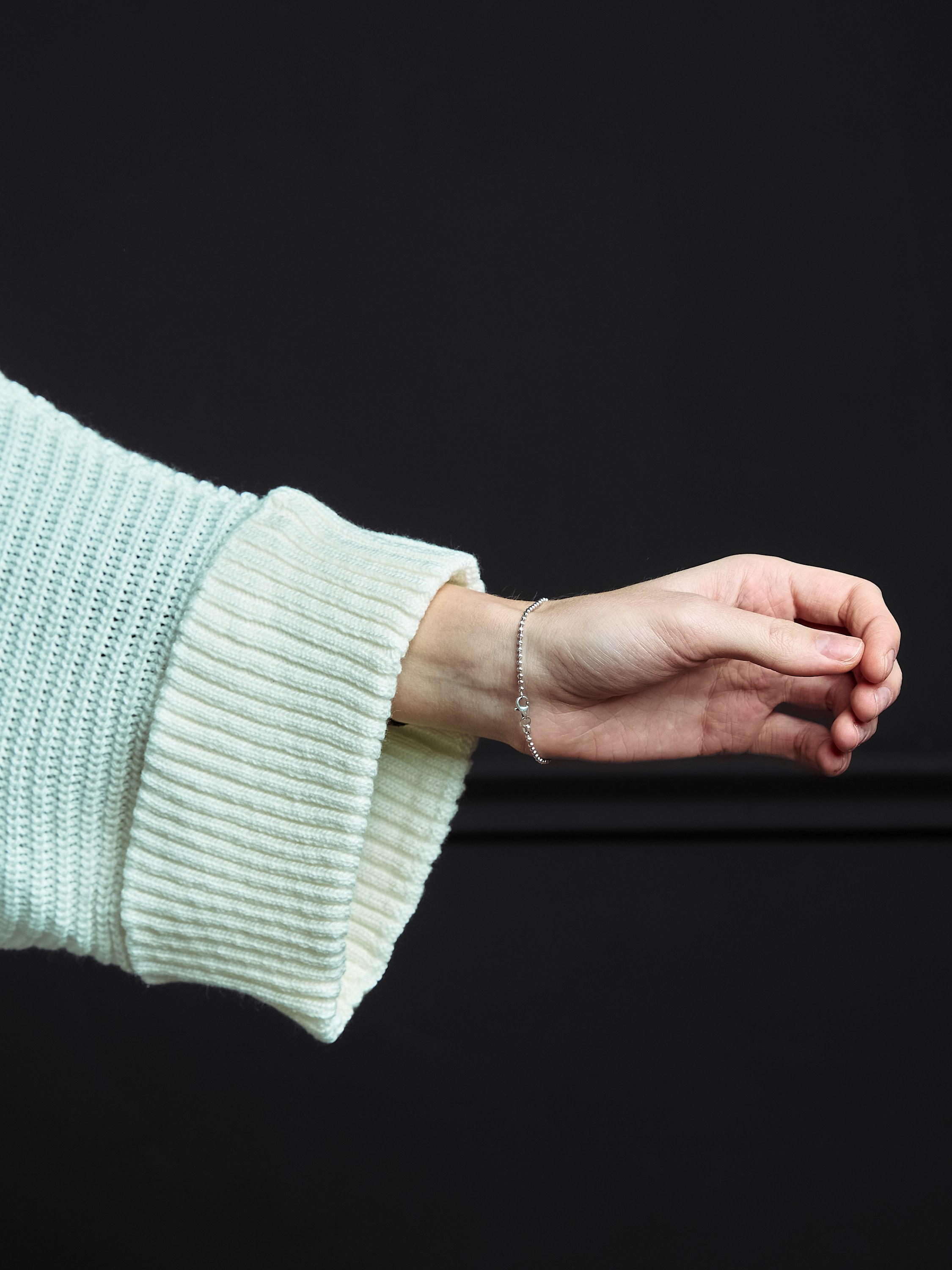 Модельная фотосъёмка кардиганов для Wildberries