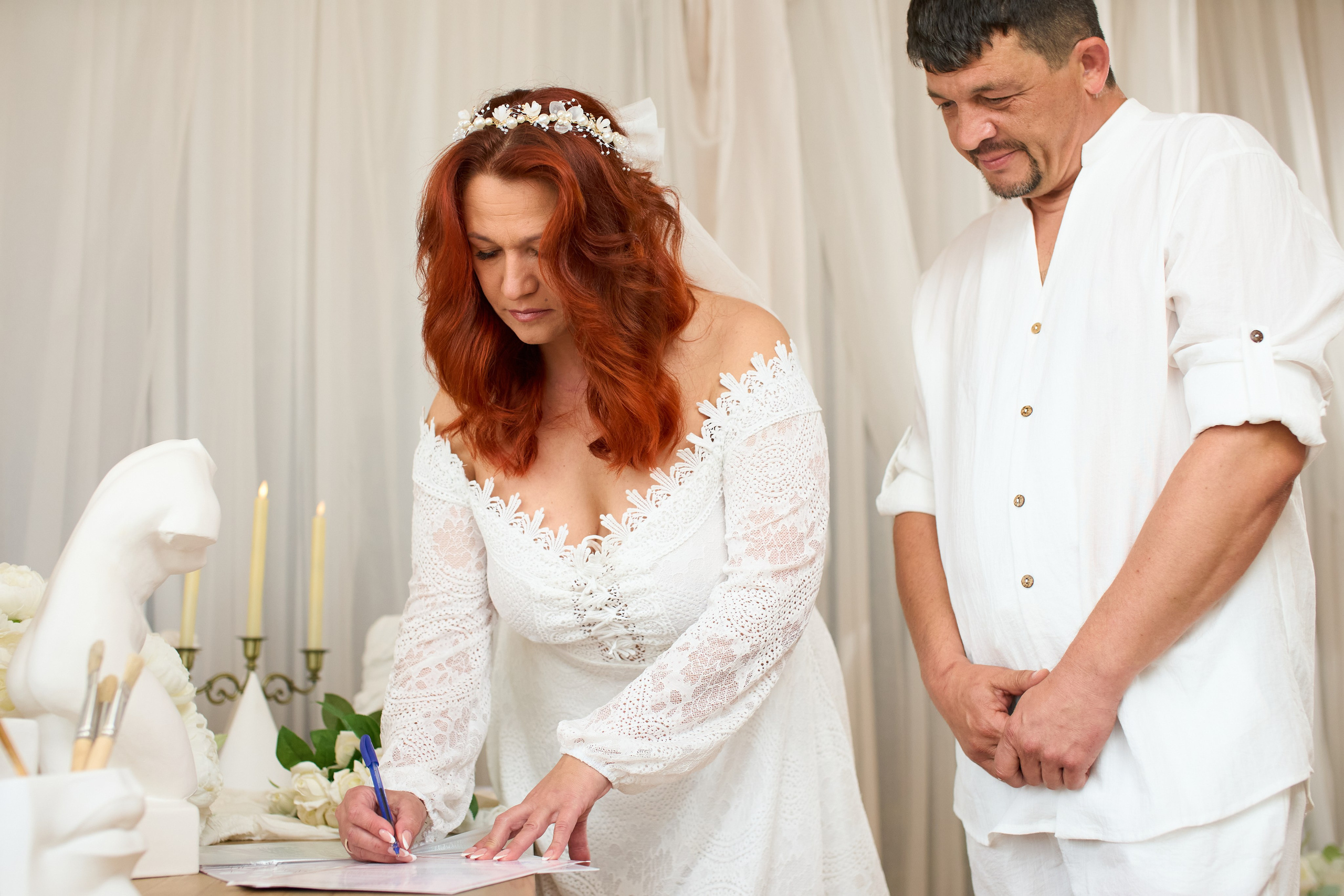 Свадебная фотосессия в фотостудии. Репортажный и женский фотограф в Новосибирске