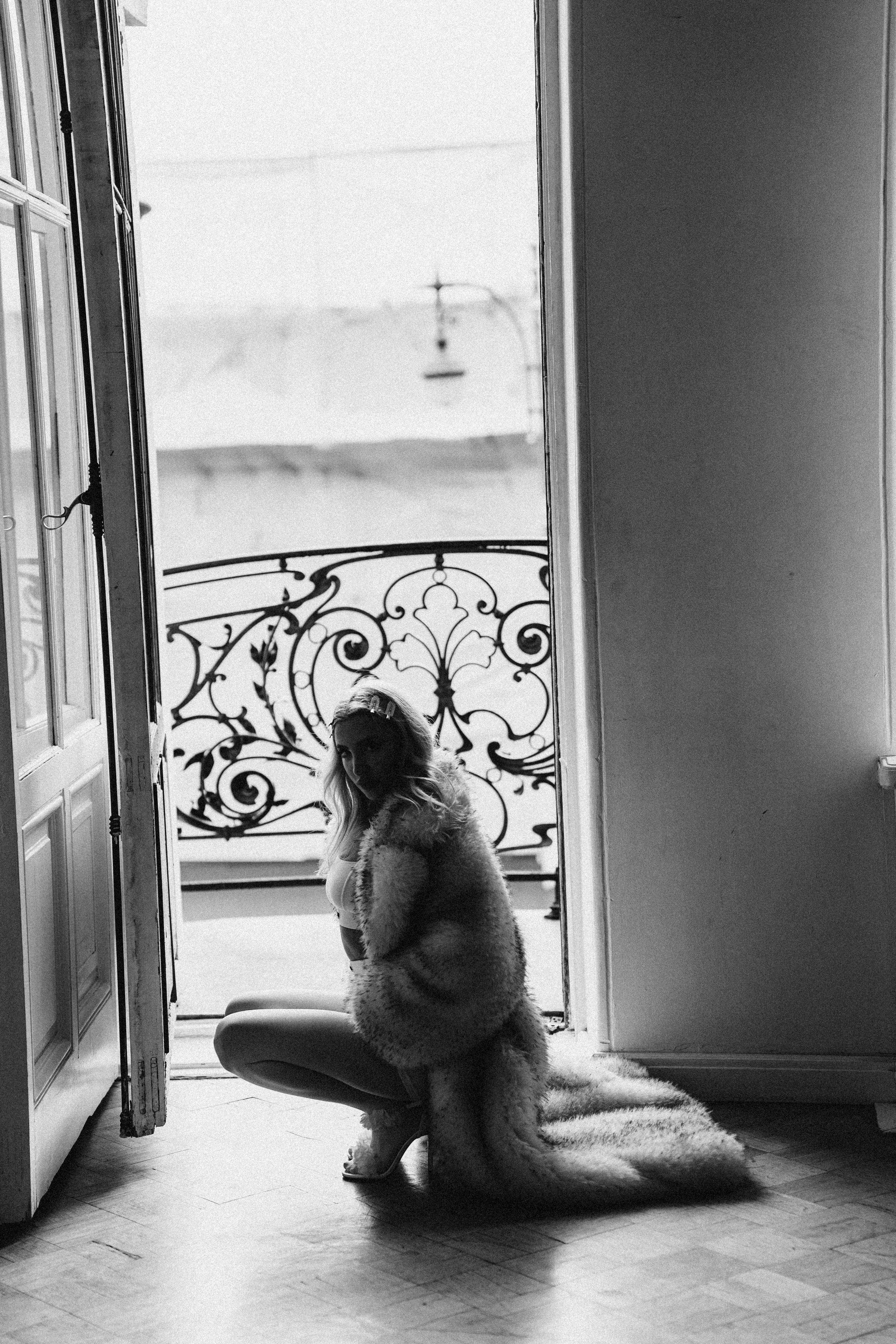 МИНИМАЛИЗМ В СТУДИИ НА ЧЕРНЫШЕВСКОЙ В СТУДИИ С БАЛКОНОМ. Профессиональный фотограф, Санкт-Петербург — Виктория Богомолова