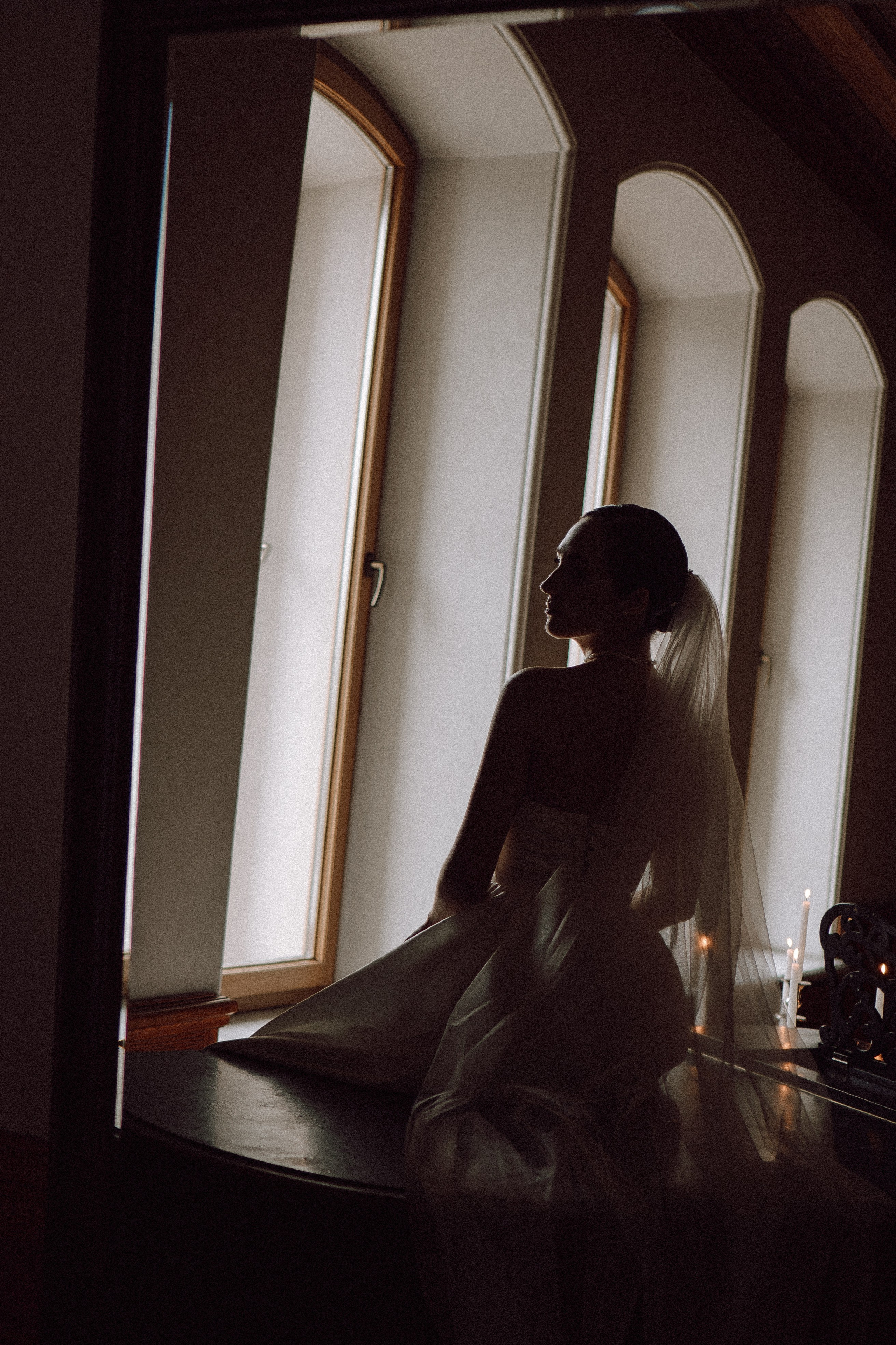 СВАДЕБНАЯ ПРОГУЛКА В САНТК-ПЕТЕРБУРГЕ (ИСАКИЕВСКИЙ СОБОР, ЗИМНЯЯ КАНАВКА, ЭРМИТАЖ И БОЛЬШАЯ МОРСКАЯ УЛИЦА). Профессиональный фотограф, Санкт-Петербург — Виктория Богомолова