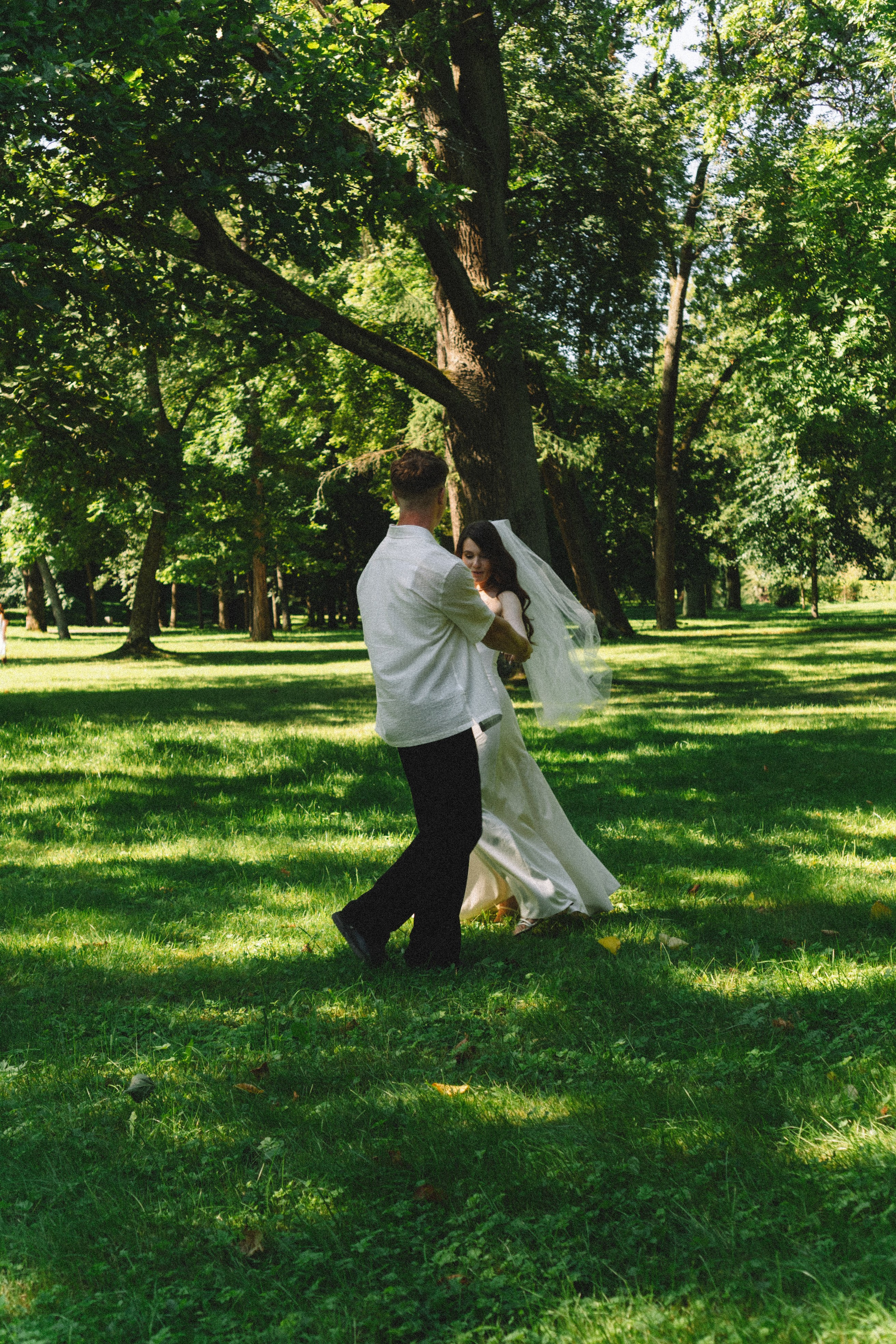 СВАДЕБНАЯ СЬЕМКА В ПЕТЕРГОФЕ И СЬЕМКА РЕПОРТАЖА В ЗАГСЕ ПЕТЕРГОФА. Профессиональный фотограф, Санкт-Петербург — Виктория Богомолова