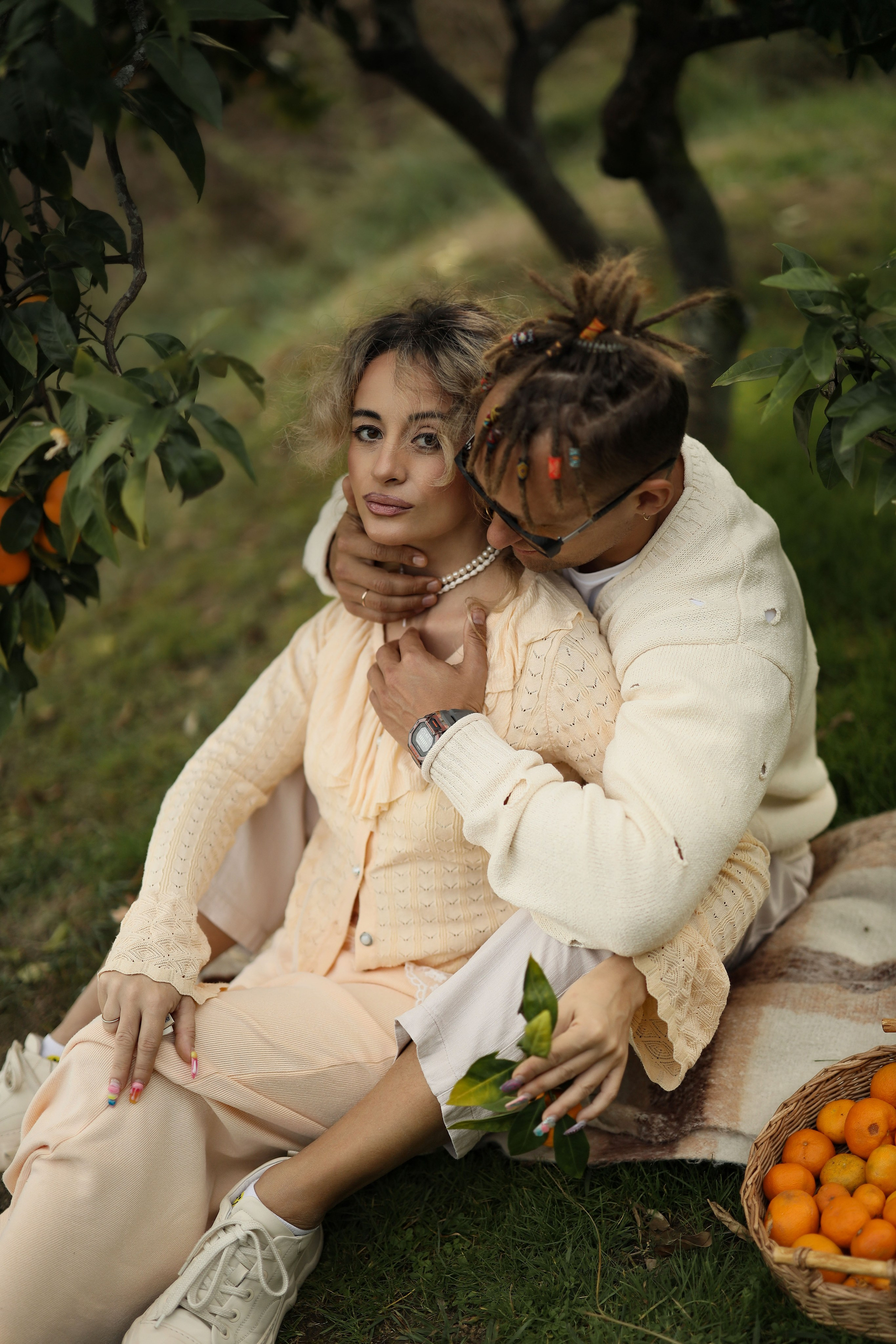 Семейная фотосессия в мандариновом саду Абхазии. Свадебный и семейный фотограф в Абхазии Жанна Соснина
