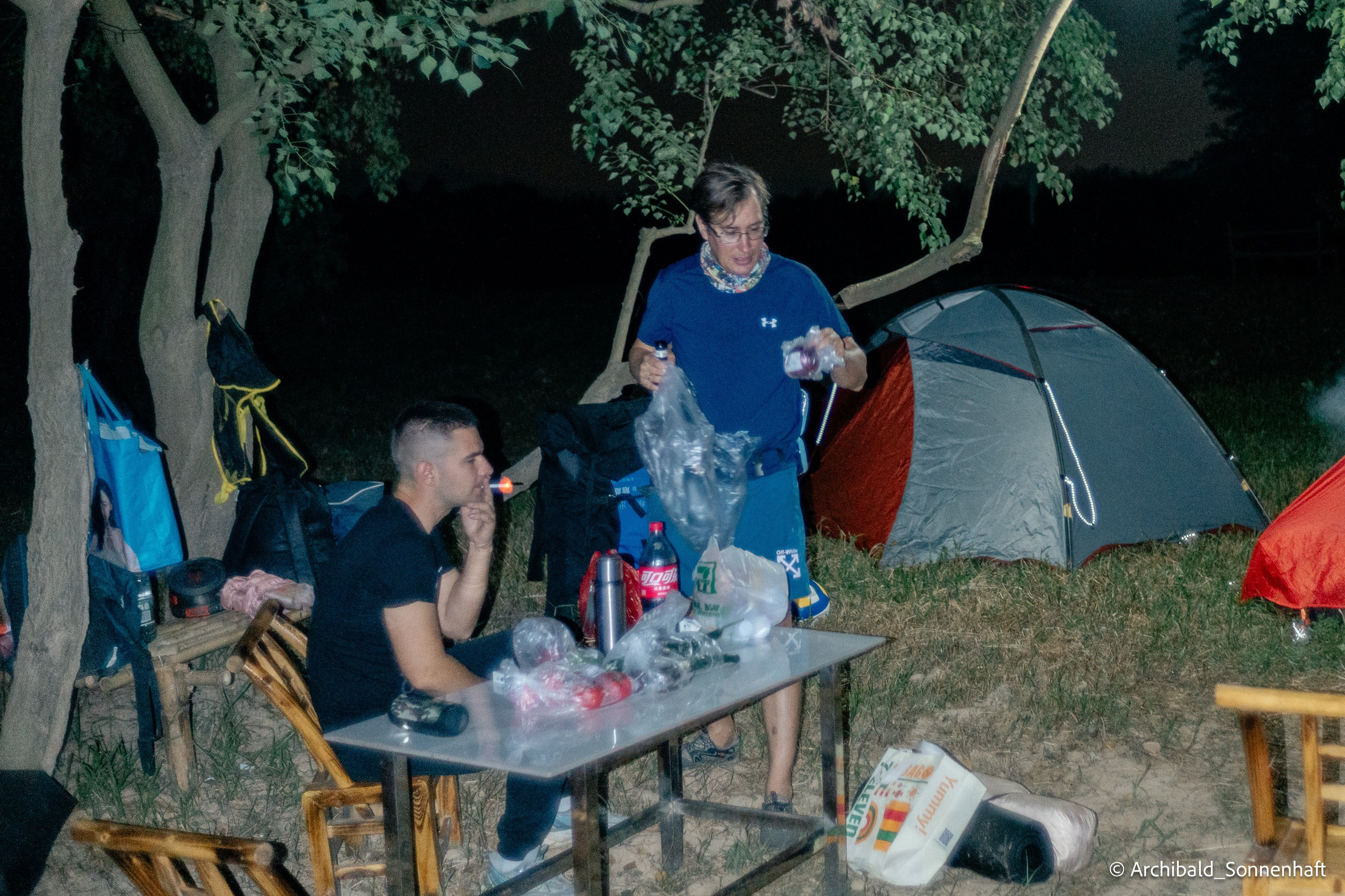 Weekend kayaking trip. Photographer in Guangzhou, China. Archibald Sonnenhaft