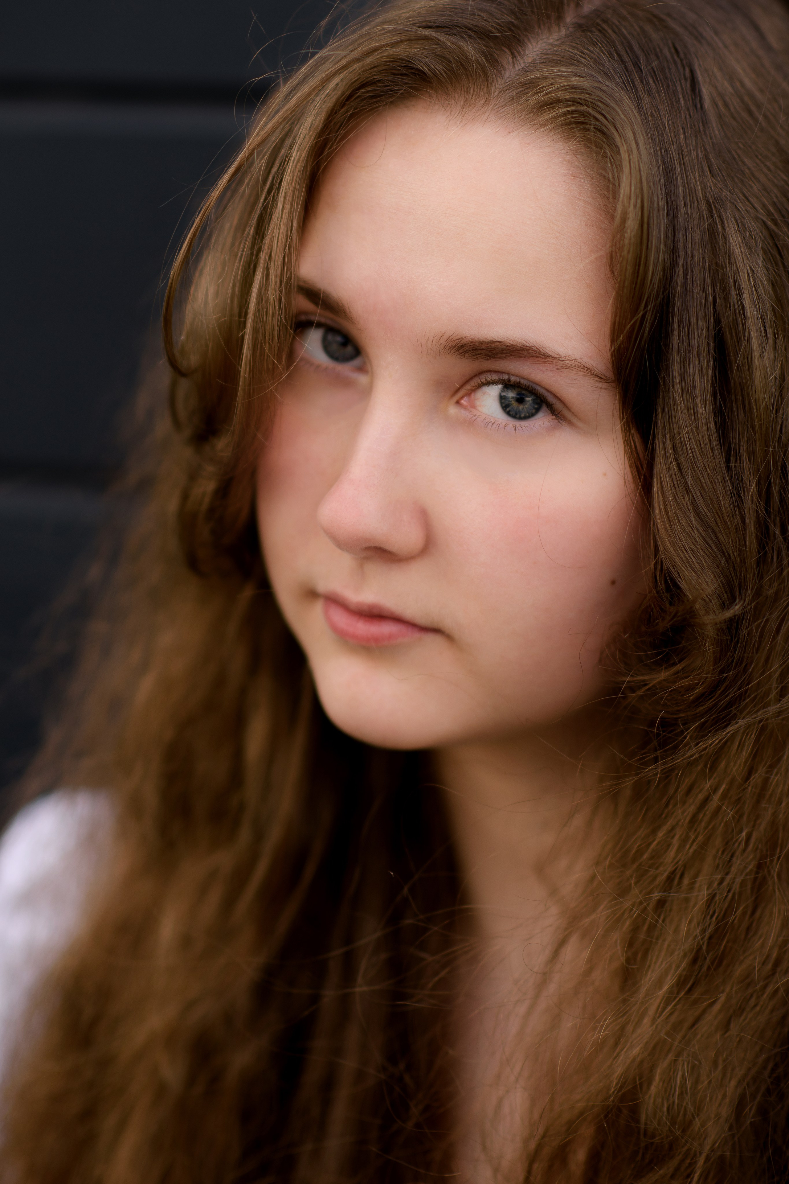 Фотосессия девочки-подростка в Музеоне в цветении. Главная