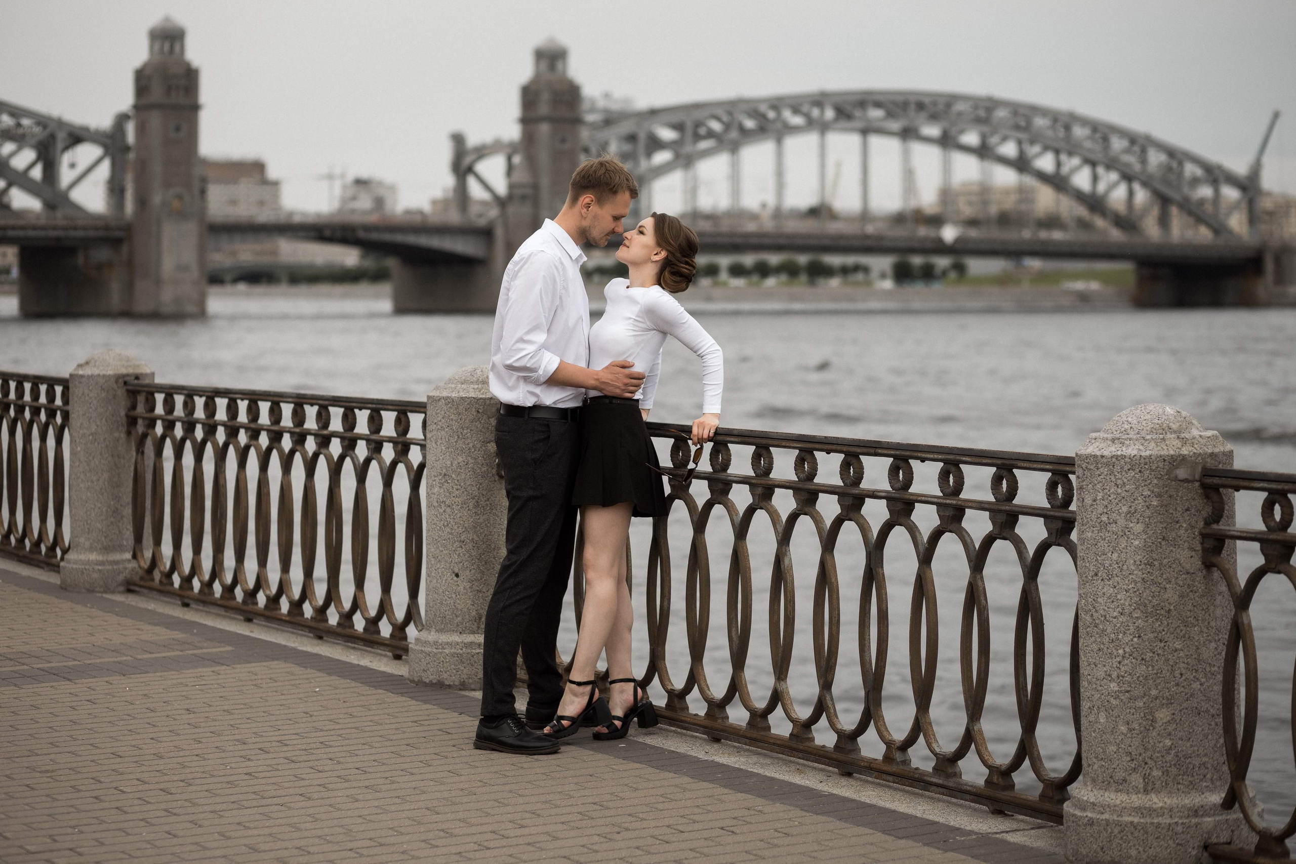 Лавстори в городе. Свадебный фотограф Игорь Брундасов 8PHOTO на свадьбу венчание загс СПб