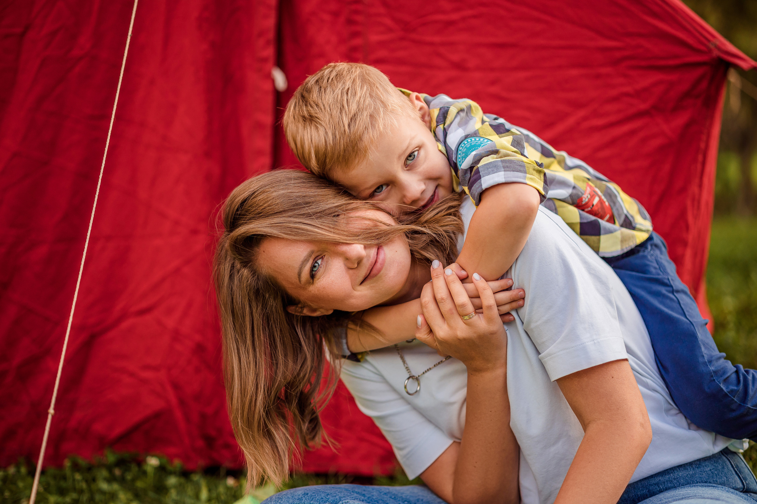 Рыбалка с красной палаткой. Семейный, детский, спортивный фотограаф в Красноярске Захарова Екатерина Egoza