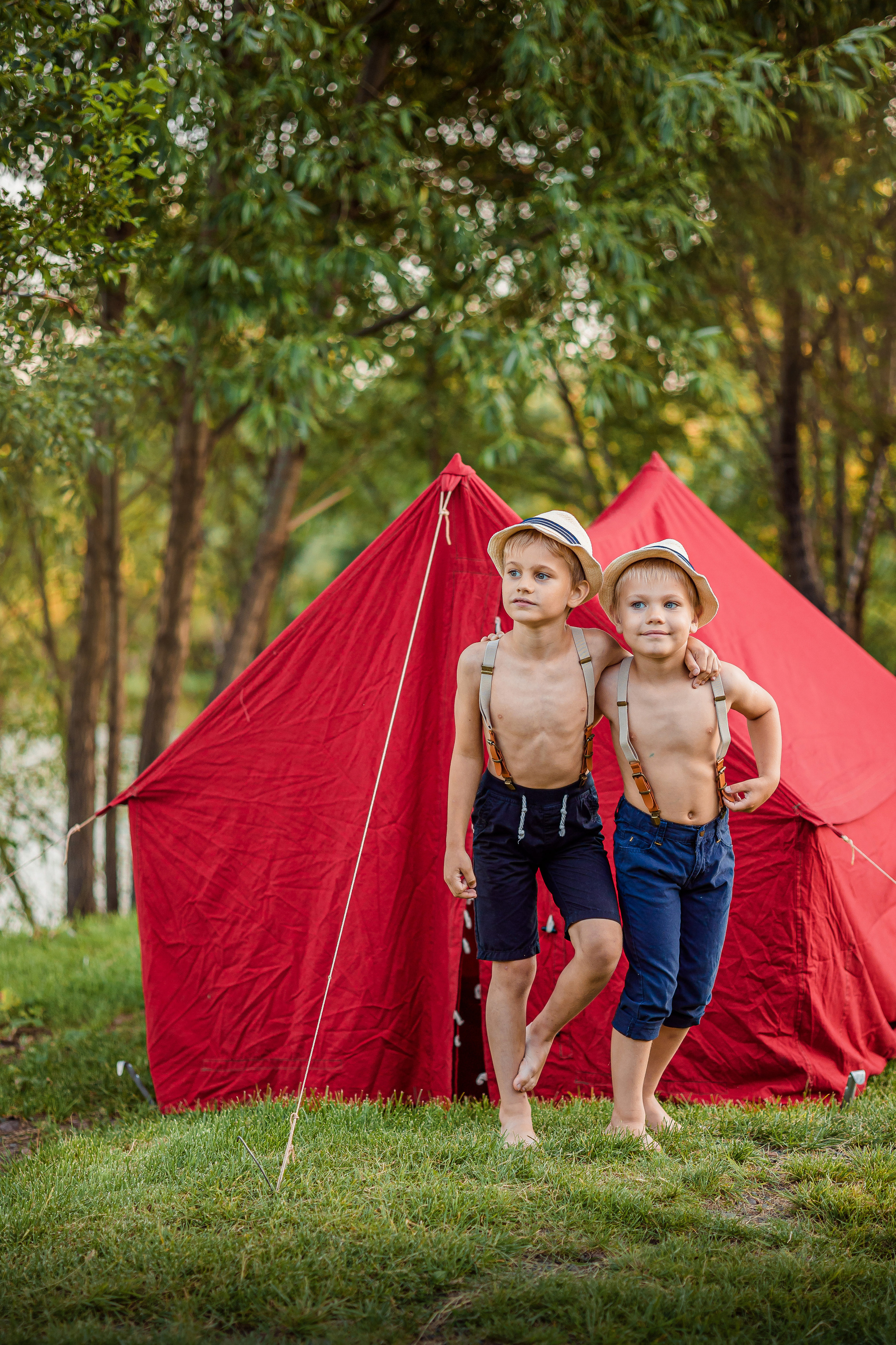 Рыбалка с красной палаткой. Семейный, детский, спортивный фотограаф в Красноярске Захарова Екатерина Egoza