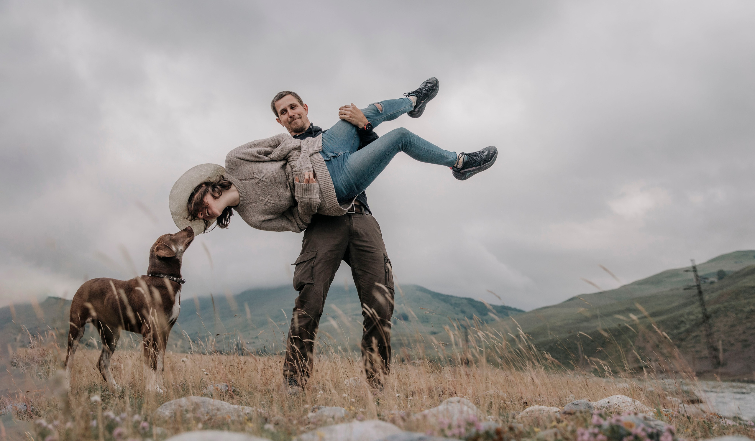 фотосессия для пары, лавстори, love story, съемка пары, парная съемка, парная фотосессия, фотосессия в горах, горы, парная съемка, фотосессия, фотограф Осколкова Ульяна