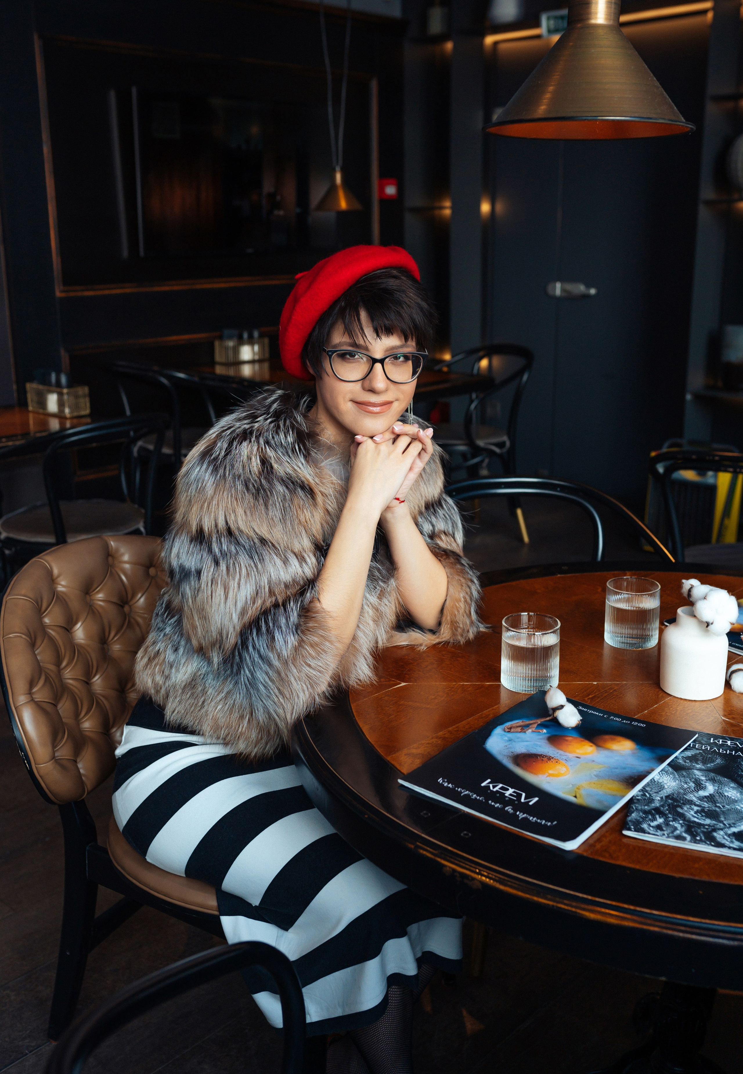 Фотосессия в кафе. Фотограф Ким Наталья в Красноярске