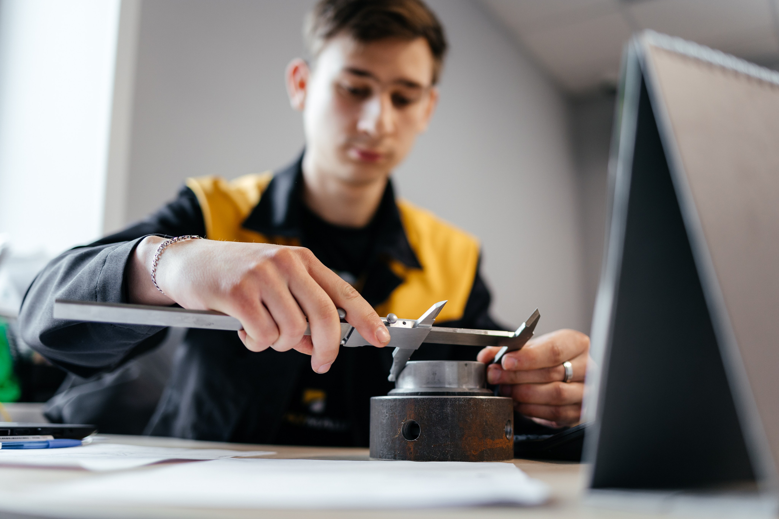 Фотограф предприятий и промышленности. Хороший репортажный и промышленный фотограф в Казани Алексей Щелконогов