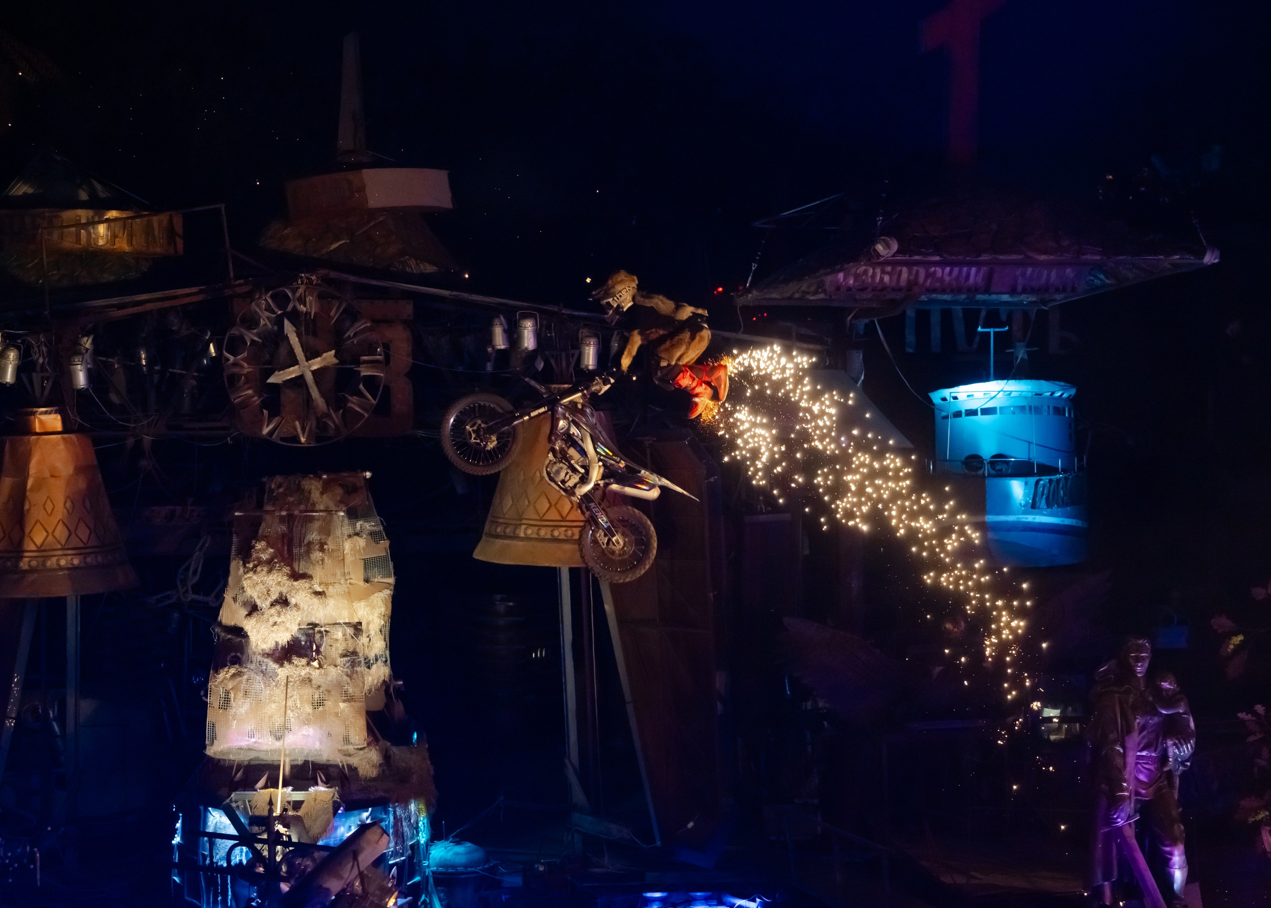 Выпускной Байк Центр «Ночные волки». Крамер Юлиана детский и семейный фотограф