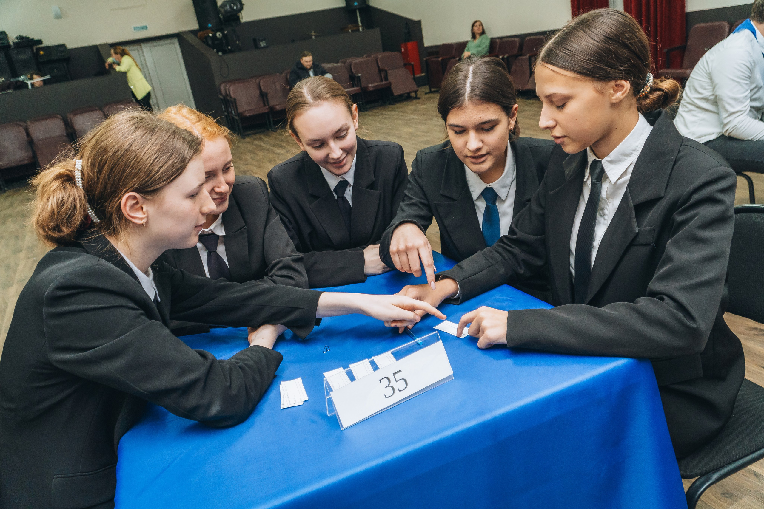 «Что? Где? Когда?». Новотитаровский Дом культуры