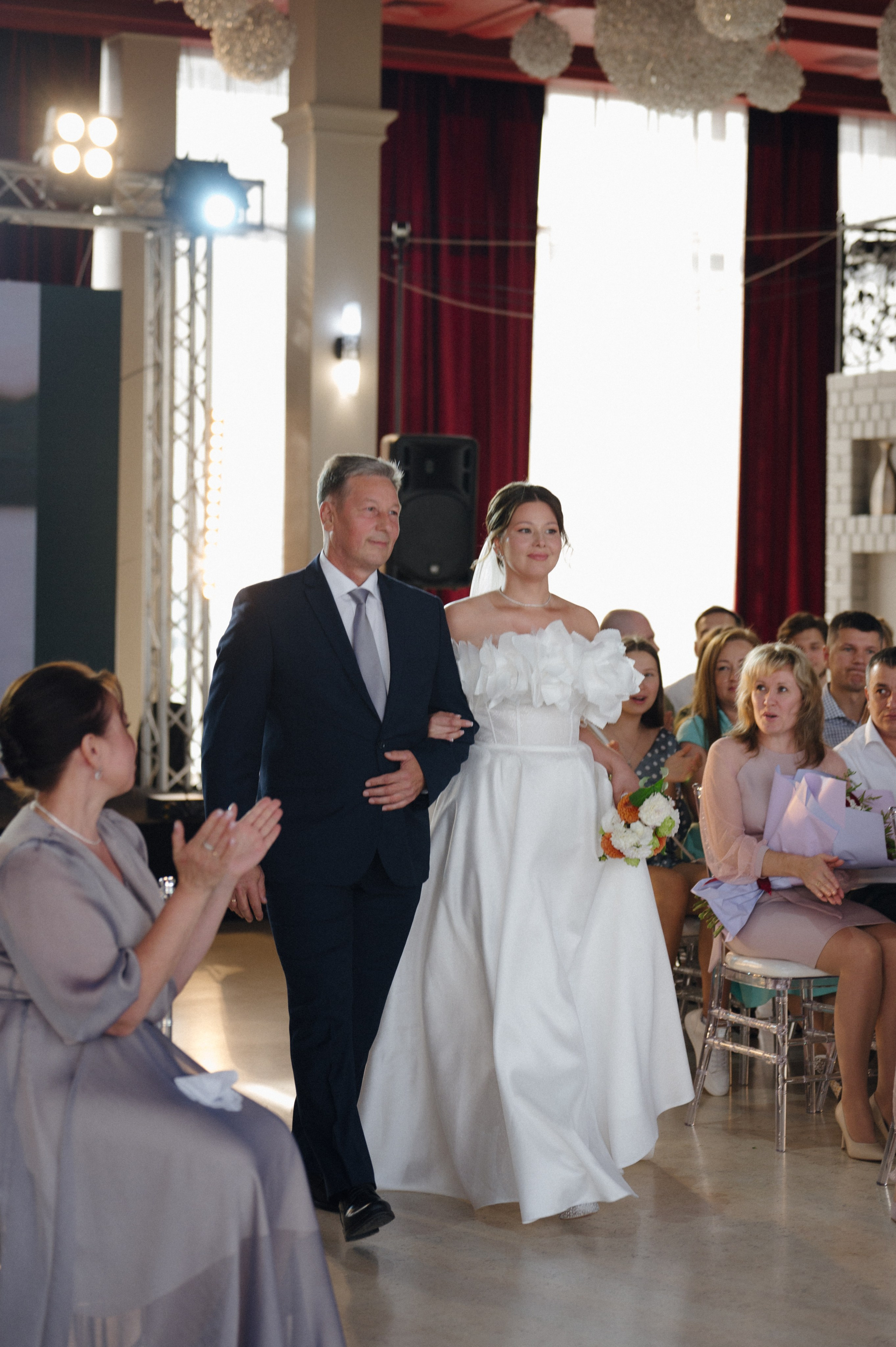 Елизавета и Роман. Репортажный и свадебный фотограф в Сургуте