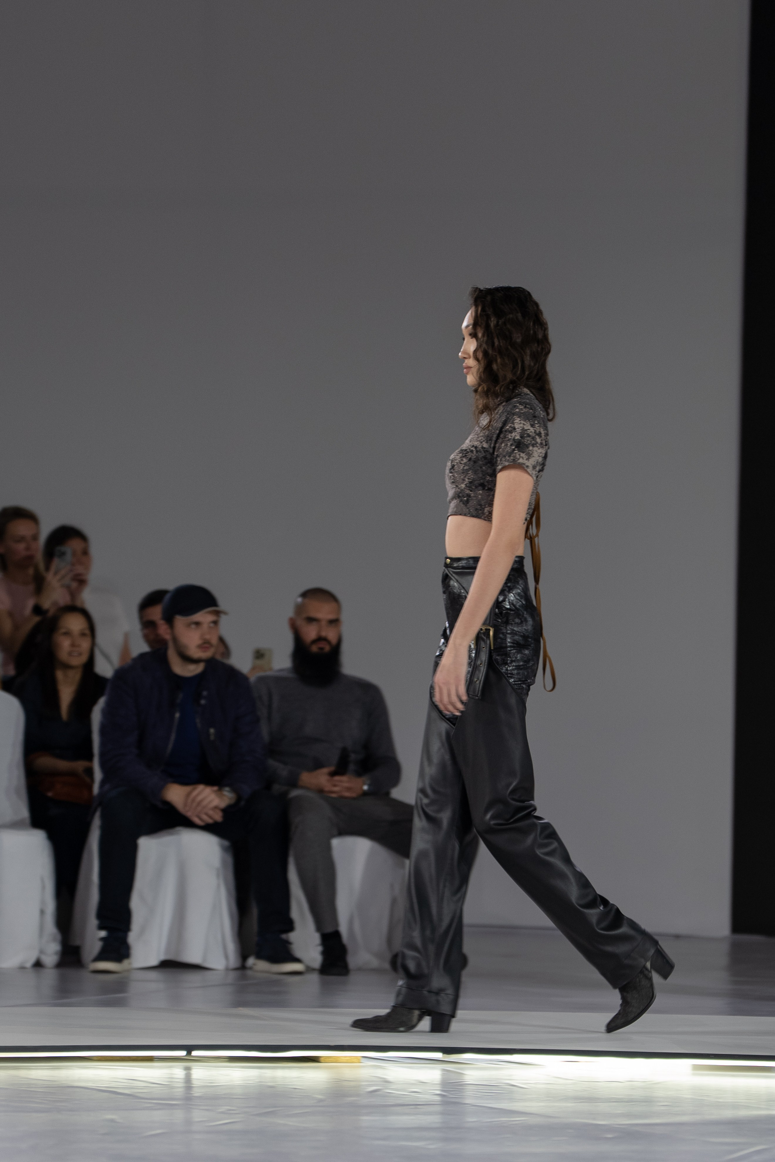 Design August. Сайт Алматинского НЮ АРТ, будуар и фэшн фотографа Дениса Карпенко